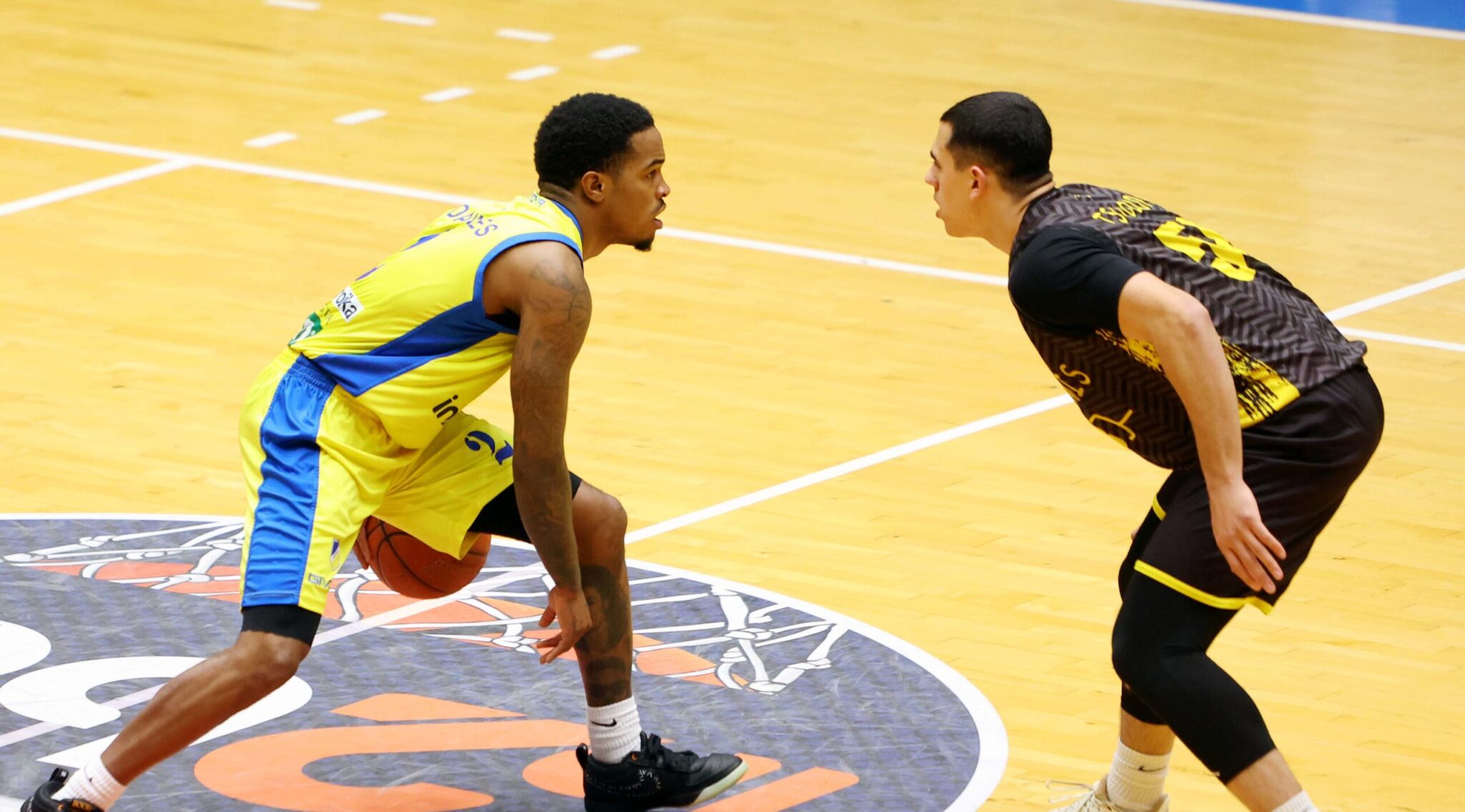 ECOMMBX Basket League: ΑΠΟΕΛ και ΕΘΑ ανοίγουν την αυλαία της 6ης αγωνιστικής