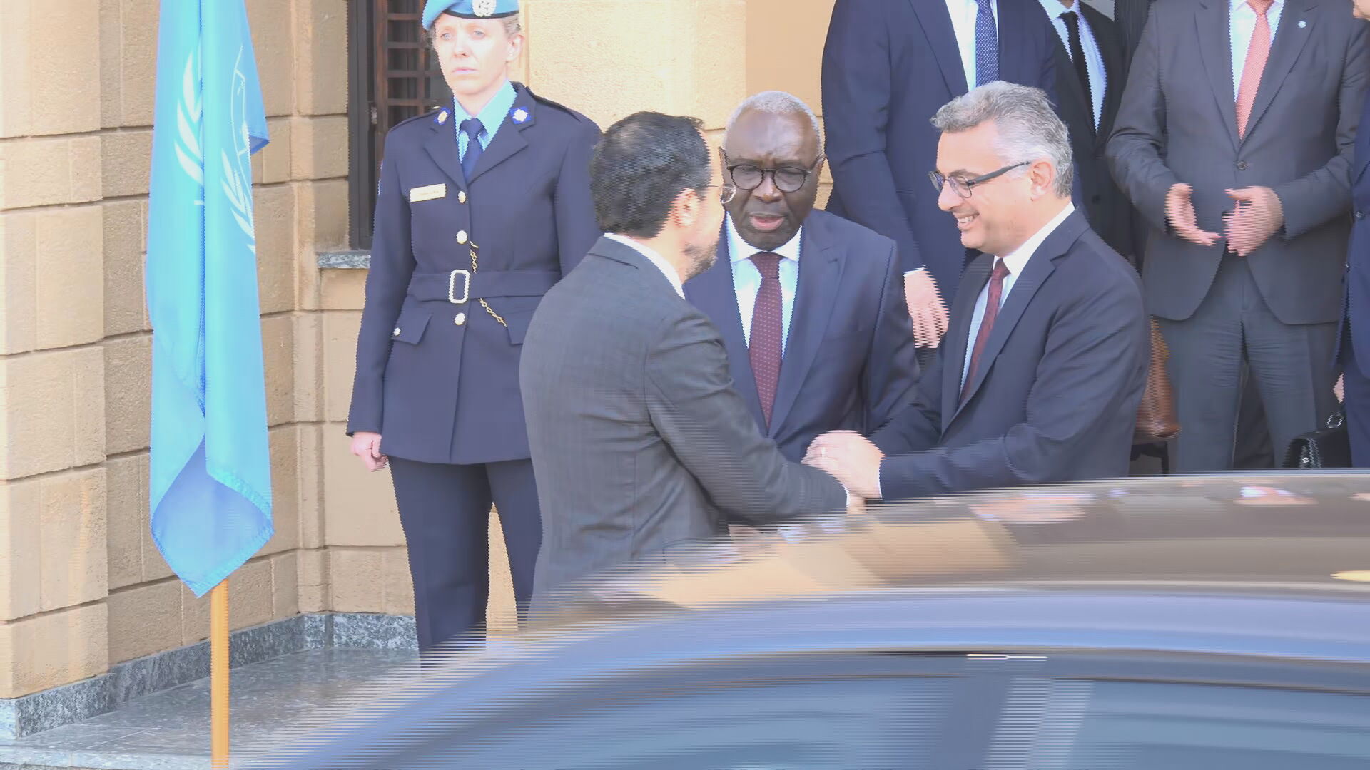 Με «καππακωτές» χειραψίες και like ολοκληρώθηκε η πρώτη συνάντηση Χριστοδουλίδη-Έρχιουρμαν