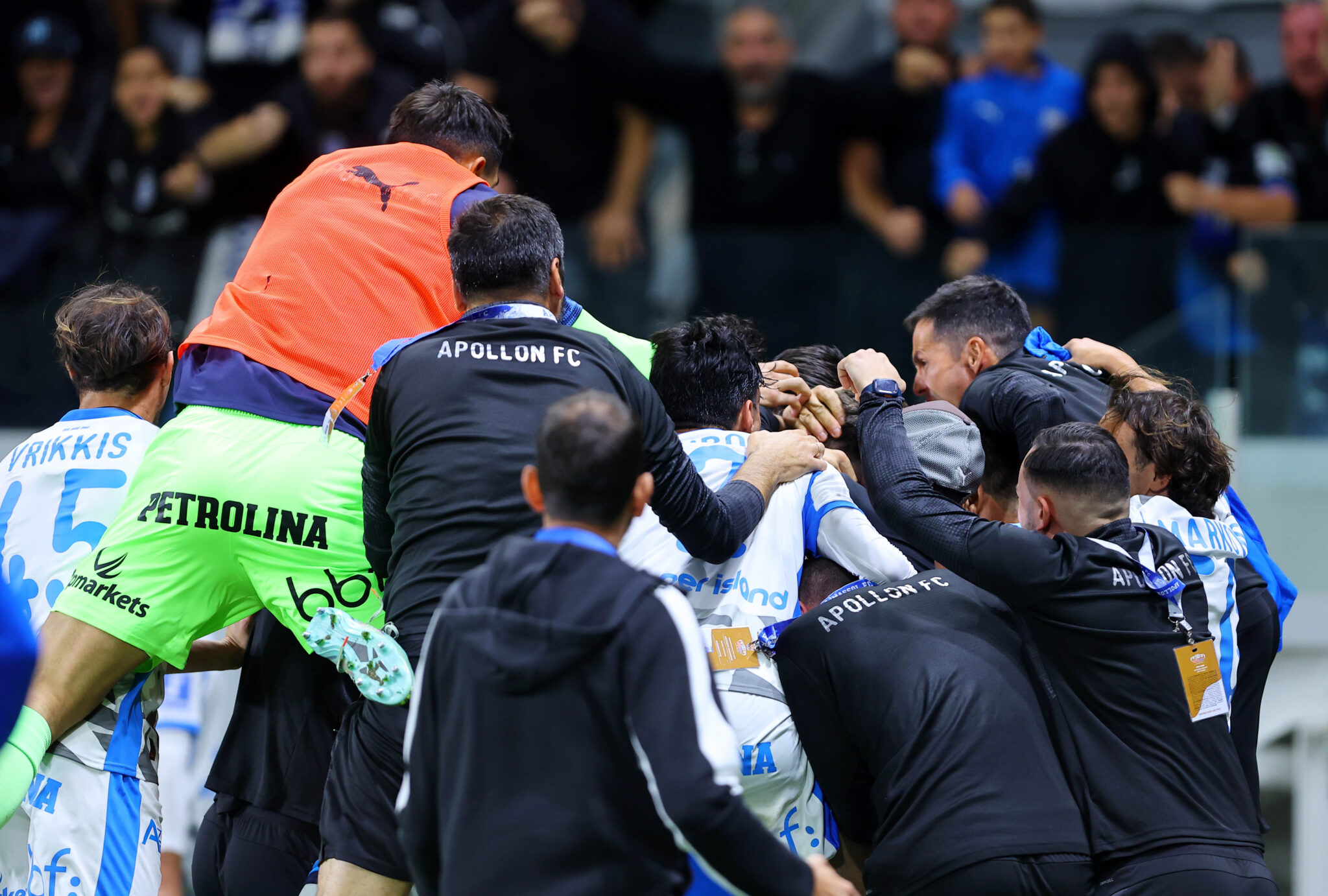 Δύο «κεραυνοί» του Απόλλωνα… έριξαν την Ομόνοια από την κορυφή (ΒΙΝΤΕΟ)