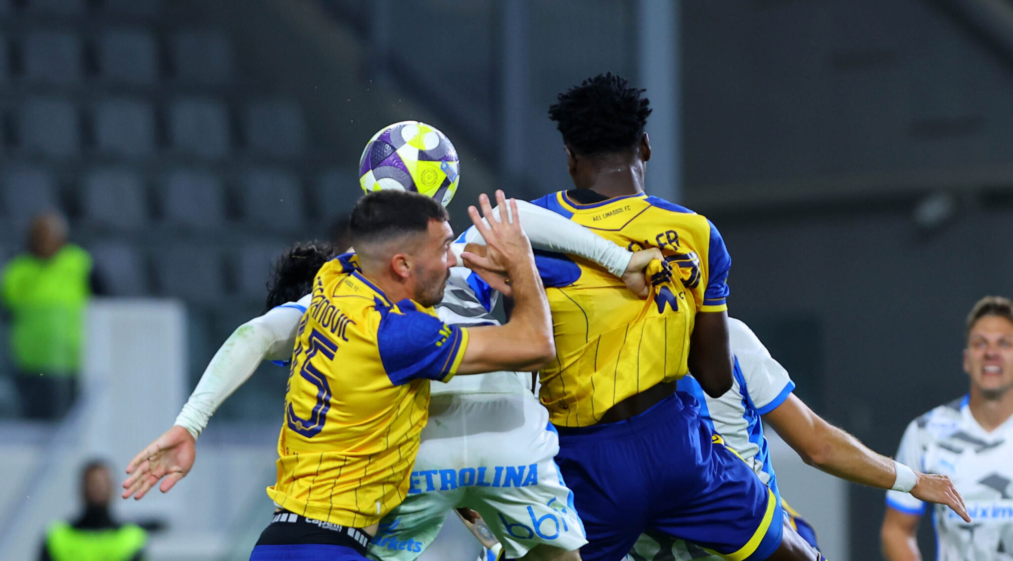 Τα είχε… όλα εκτός νικητή το ντέρμπι της Λεμεσού (ΦΩΤΟ & ΒΙΝΤΕΟ)