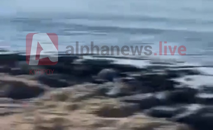 Συναγερμός στην Αγία Νάπα: Νεκρός άνδρας σε βραχώθη παραλία (ΒΙΝΤΕΟ)