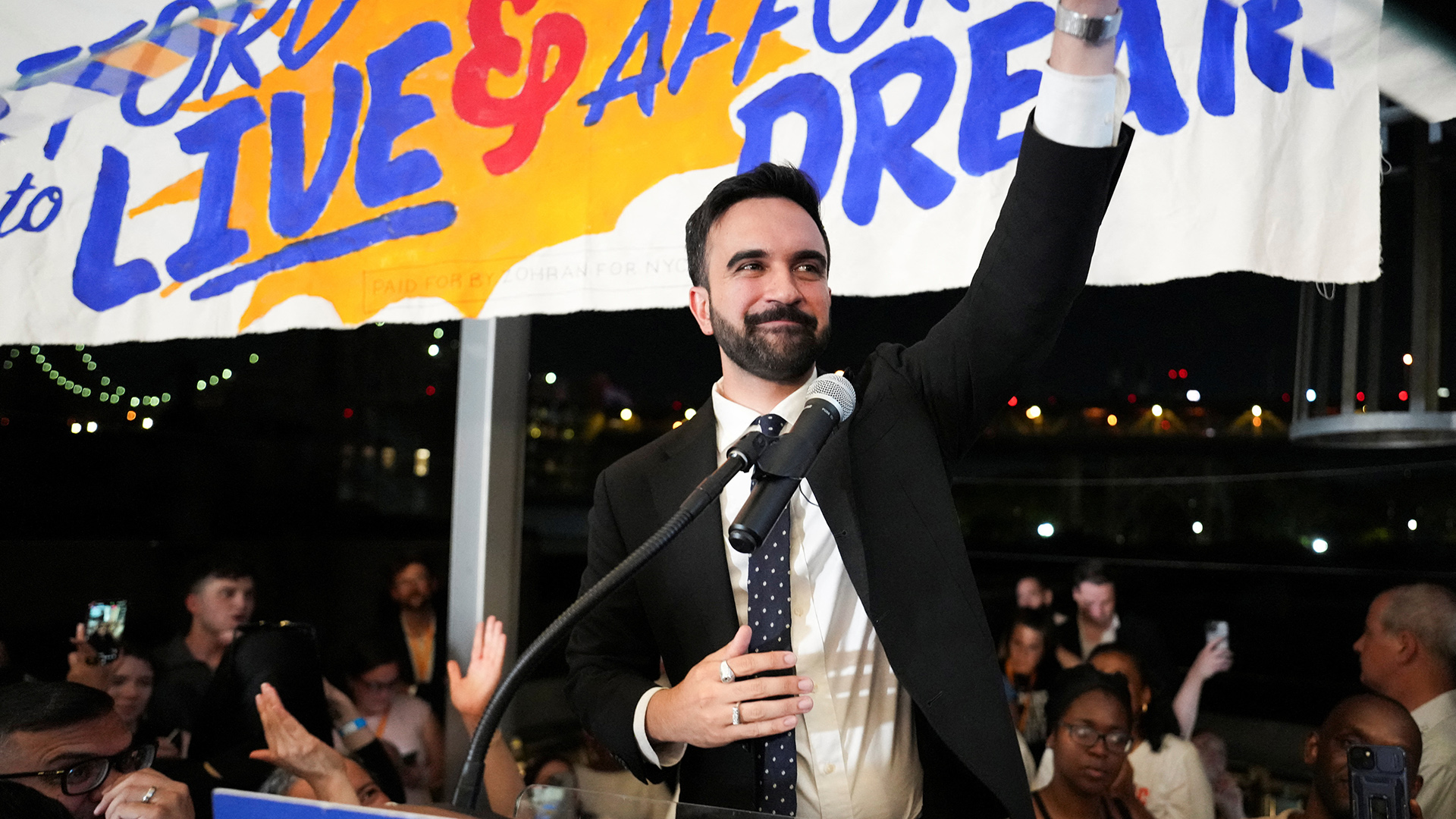 Νέα Υόρκη: Ο Ζοχράν Μαμντάνι έγινε ο πρώτος μουσουλμάνος δήμαρχος