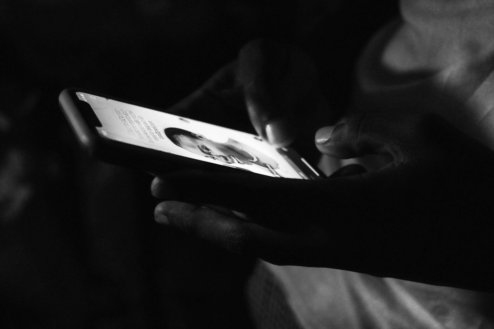 Ραντεβού μέσω dating apps: Τι πρέπει να προσέξεις και τι να κάνεις πριν πας