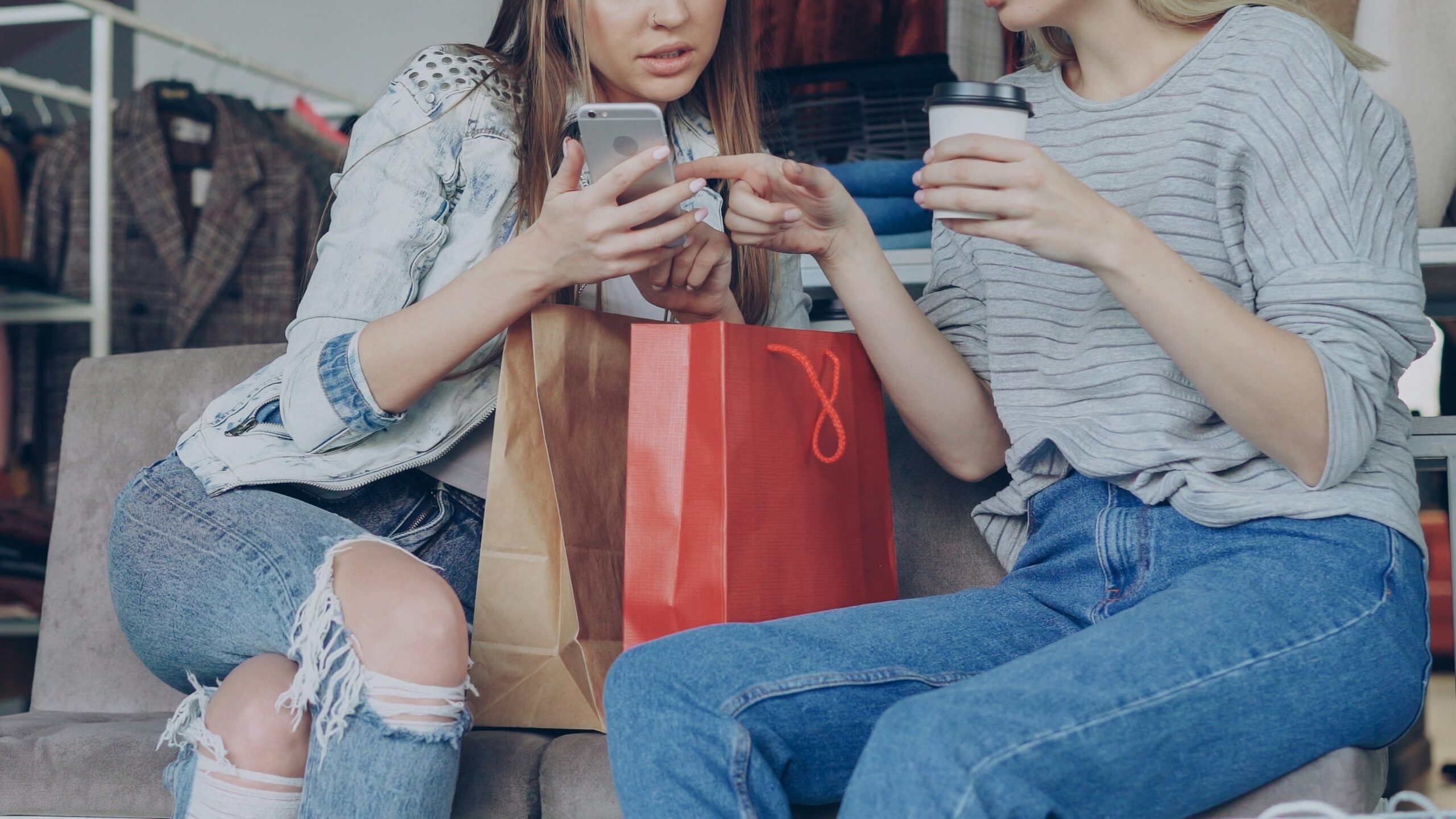 Οι «παγίδες» της Cyber Monday: Πώς να ψωνίσεις διαδικτυακά χωρίς να πέσεις θύμα απάτης