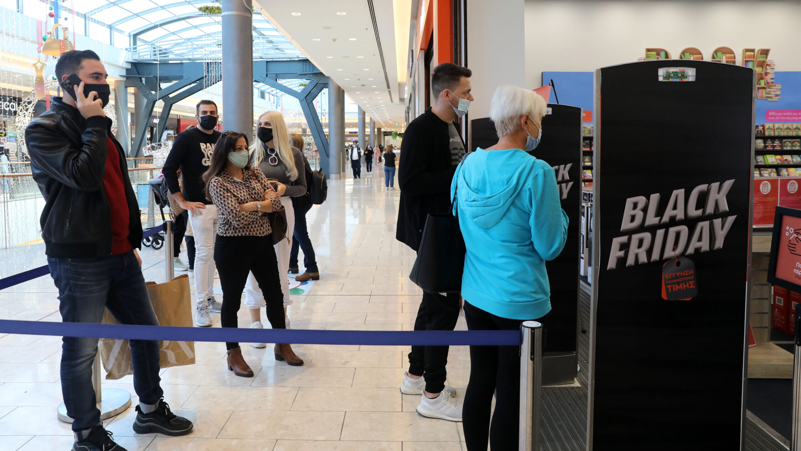 Σε λίγες ώρες... Black Friday!: Γιατί επικρατεί αισιοδοξία στο λιανικό εμπόριο