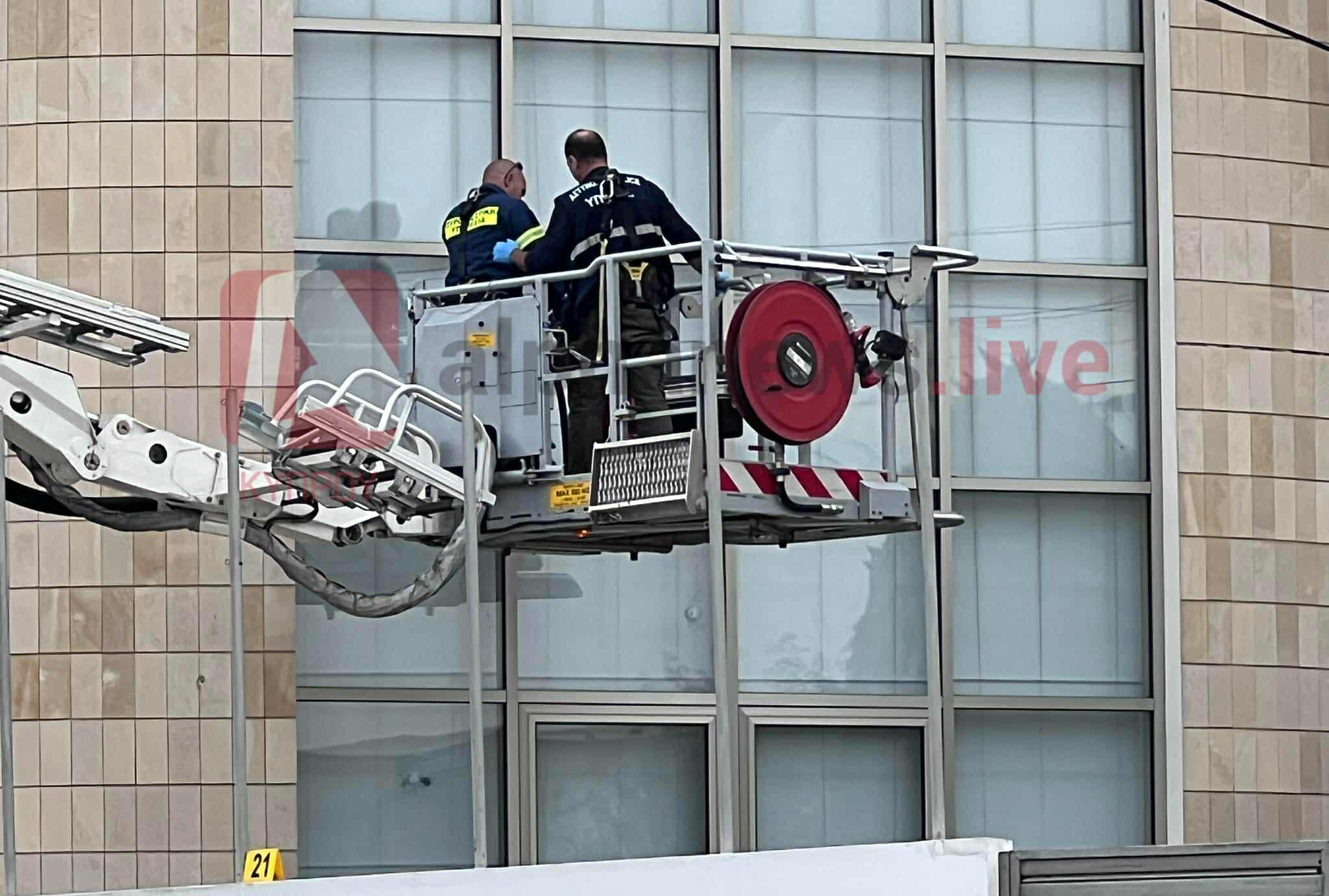 ΒΙΝΤΕΟ ΦΩΤΟ: Σε κατοικημένη περιοχή οι πυροβο&