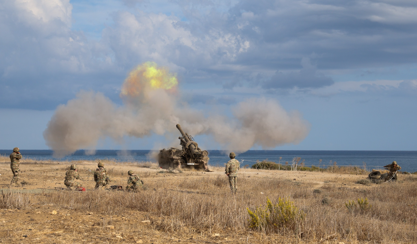 Πεδίο μάχης το Κίτι και καταιγισμός βολων του Πυροβολικού