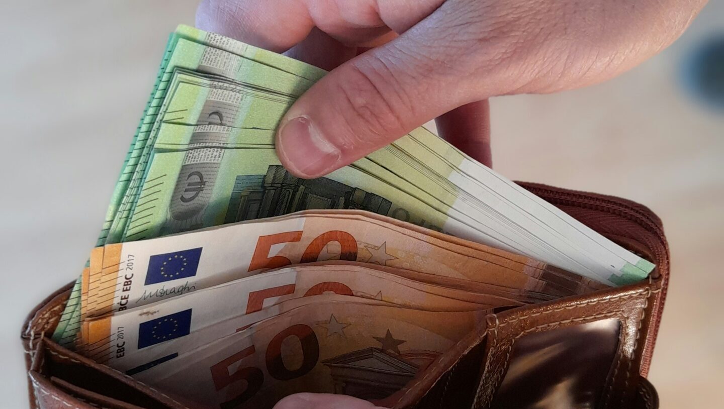 Ξεγέλασαν 50χρονο με δήθεν αγορά διαμερισμάτων, πώς 103 χιλιάδες ευρώ έκαναν «φτερά»