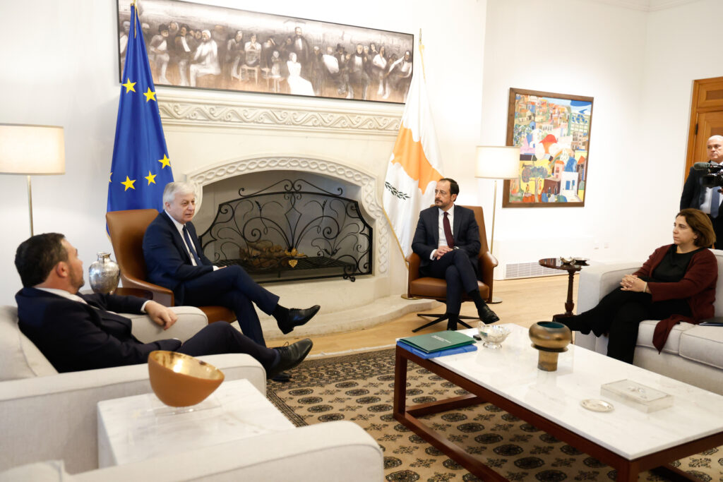 «Δεν θα επιτραπεί να χαθεί ούτε ένα ευρώ»: Ο ΠτΔ προειδοποιεί ότι η αξιολόγηση εκπαιδευτικών ισοδυναμεί με €60 εκατομμύρια