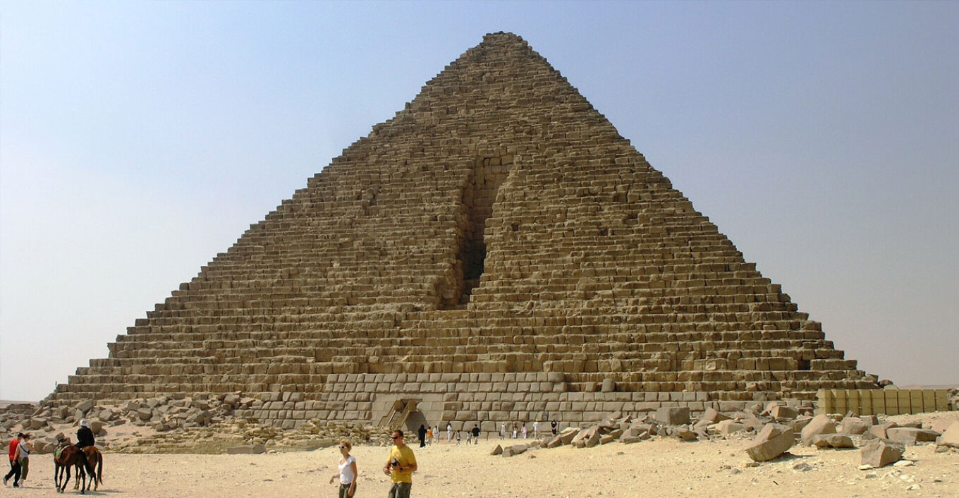 Ανακαλύφθηκε μυστική είσοδος σε μία από τις πυραμίδες 4.500 χρόνια μετά την κατασκευή της