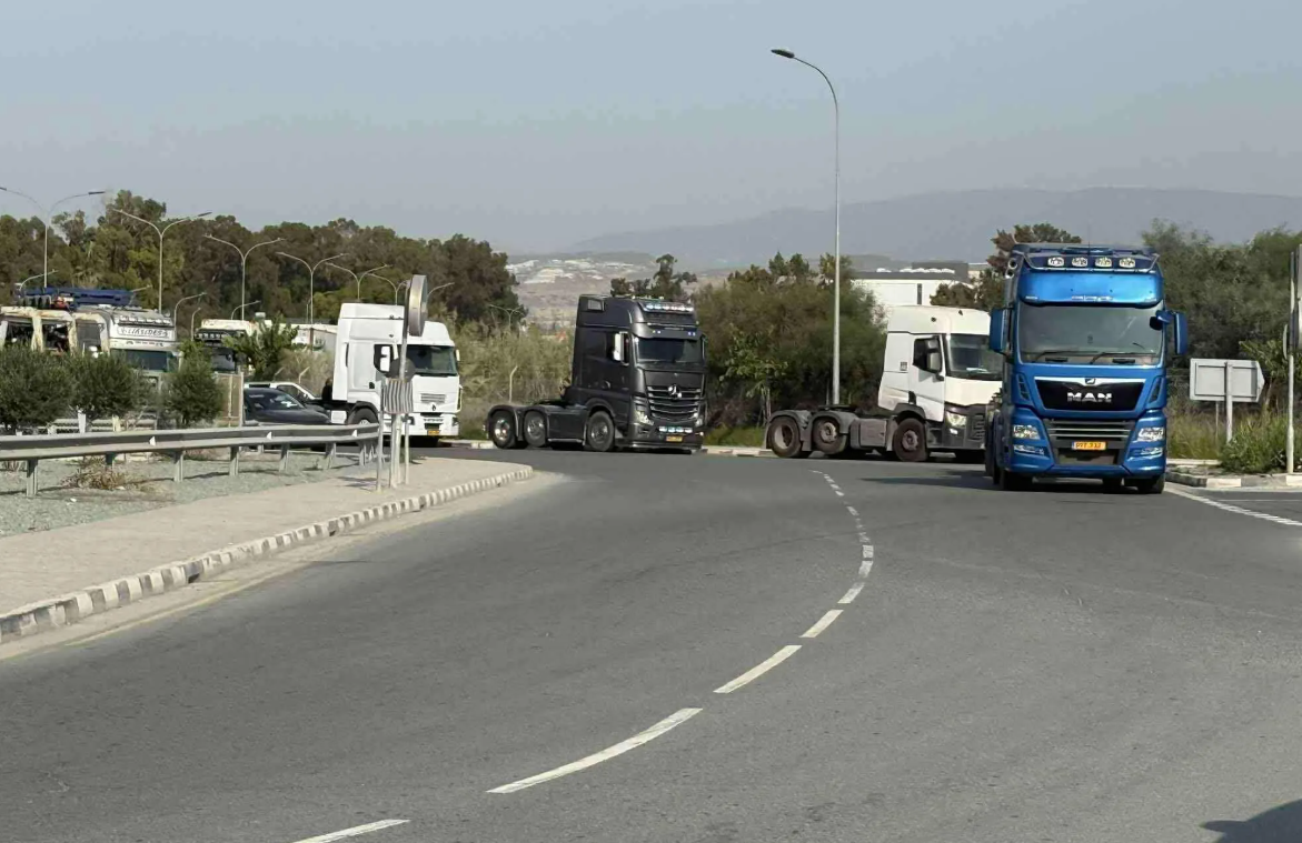 Καλεί σε διάλογο τους μεταφορείς η Eurogate, ανησυχία εκφράζει η ΟΕΒ