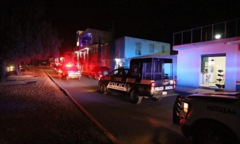 ΦΩΤΟ: Τουλάχιστον επτά νεκροί εξαιτίας ένοπλης επίθεσης σε μπαρ στο Μεξικό