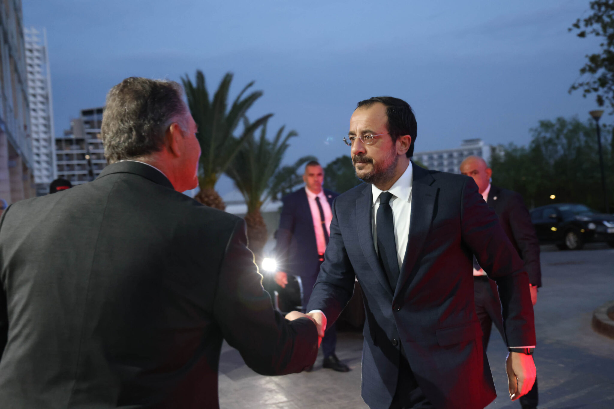 Όταν η εξουσία χάνει την αντοχή της στην κριτική