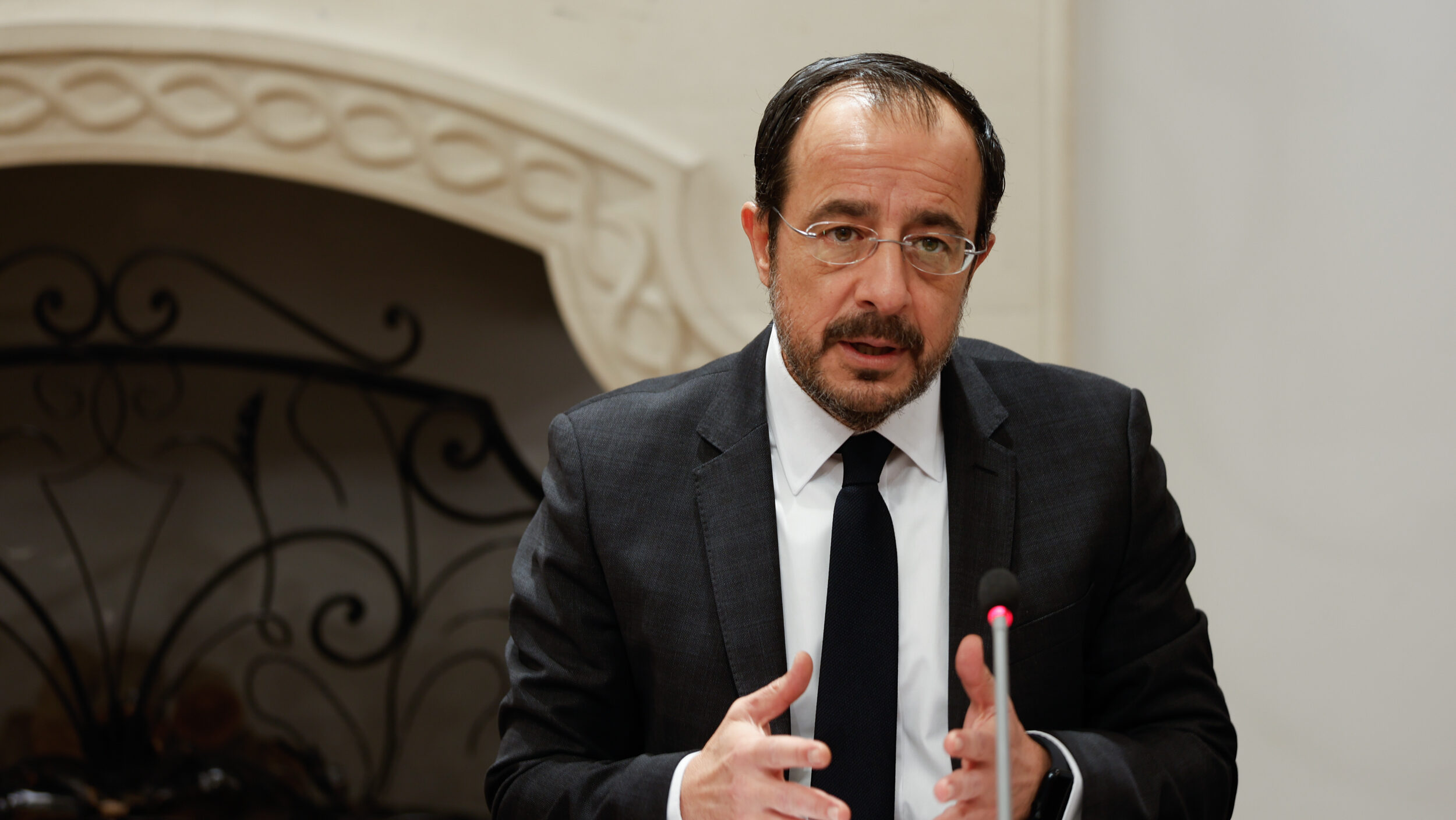 Με τη συνδρομή του ΟΗΕ η συνάντηση ΠτΔ-Ερχιουρμάν, του ζήτησε να βρεθούν την επομένη της επικοινωνίας τους