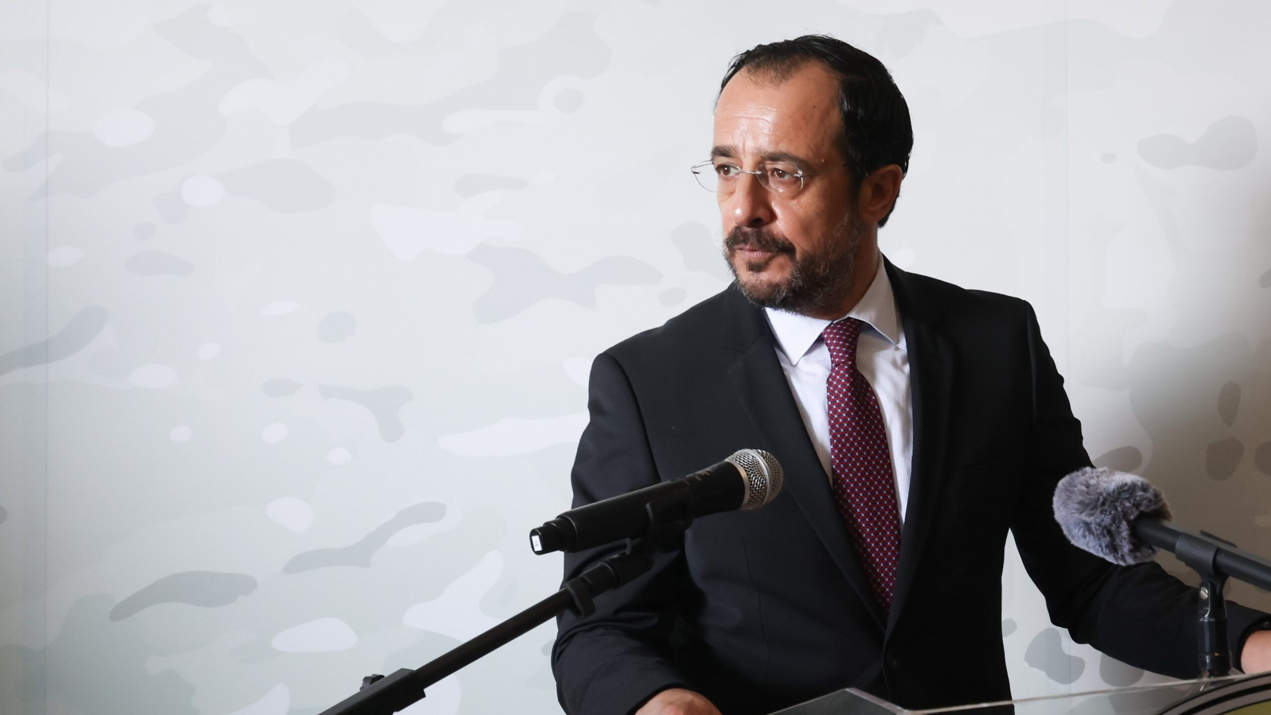 &Pi;&rho;ό&sigma;&kappa;&lambda;&eta;&sigma;&eta; &sigma;&tau;&omicron;&nu; &Epsilon;&rho;&nu;&tau;&omicron;&gamma;ά&nu; &nu;&alpha; &sigma;&upsilon;&nu;&alpha;&nu;&tau;&eta;&theta;&omicron;ύ&nu; &alpha;&pi;&epsilon;&upsilon;&theta;ύ&nu;&epsilon;&iota; &omicron; &Chi;&rho;&iota;&sigma;&tau;&omicron;&delta;&omicron;&upsilon;&lambda;ί&delta;&eta;&sigmaf;