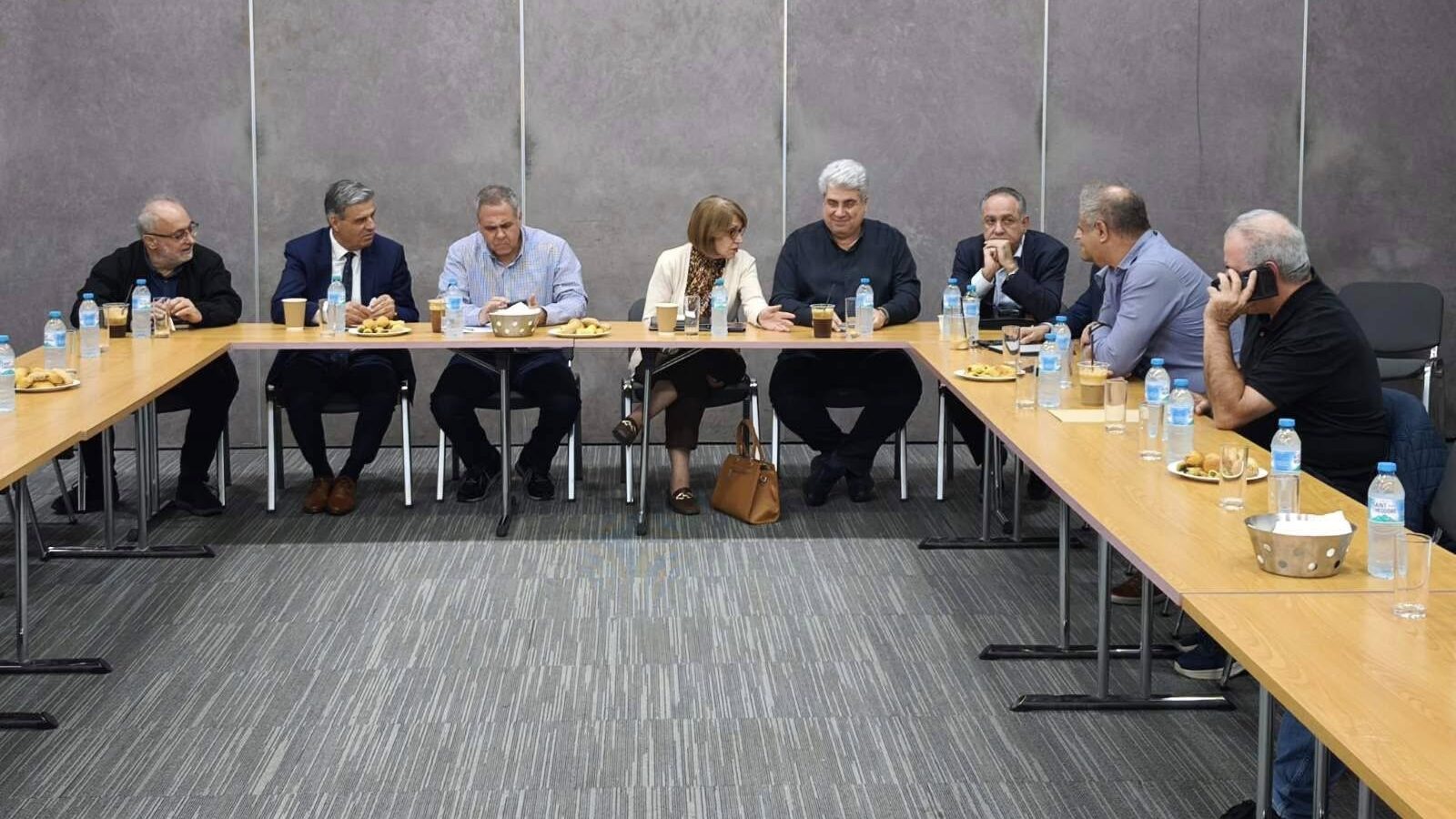 Επικύρωσαν τη συμφωνία για την ΑΤΑ οι συντεχνίες, τάσσονται στο πλευρό των εκπαιδευτικών