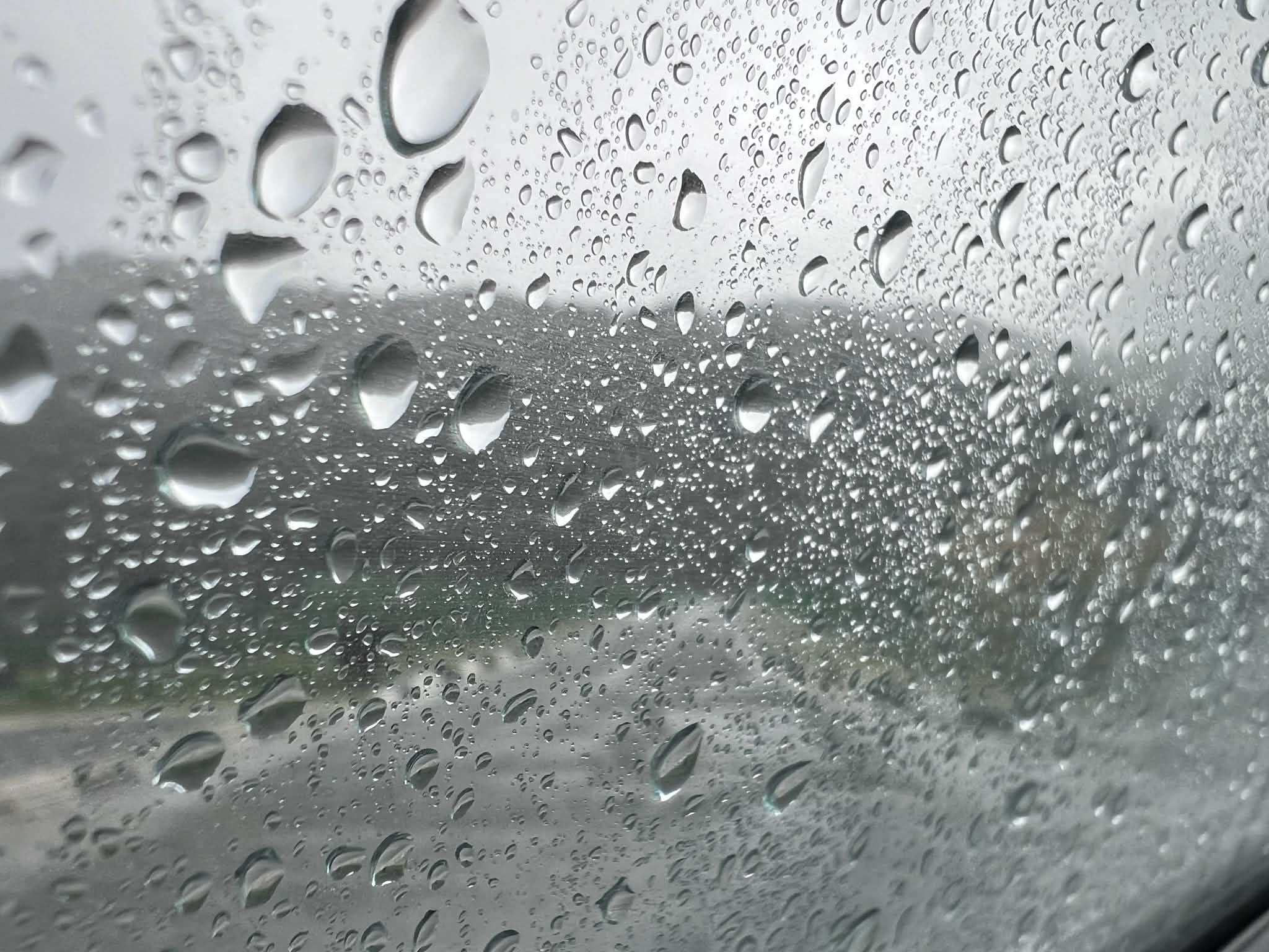 Κίτρινη προειδοποίηση για κακοκαιρία: Η «Adel» φέρνει καταιγίδες, χαλάζι και ισχυρούς ανέμους