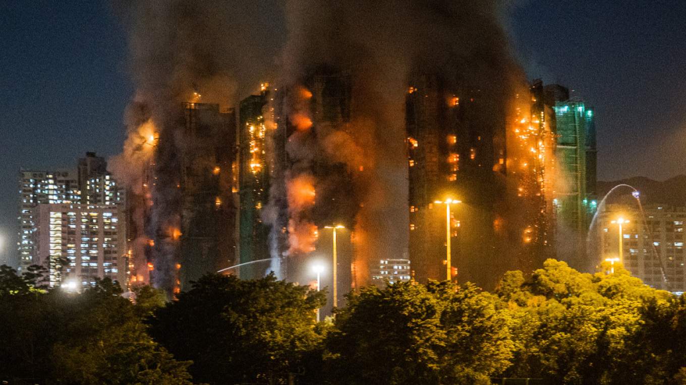 ΒΙΝΤΕΟ: Ασύλληπτη τραγωδία στο Χονγκ Κονγκ, τουλάχιστον 36 νεκροί και 279 από τη φονική πυρκαγιά