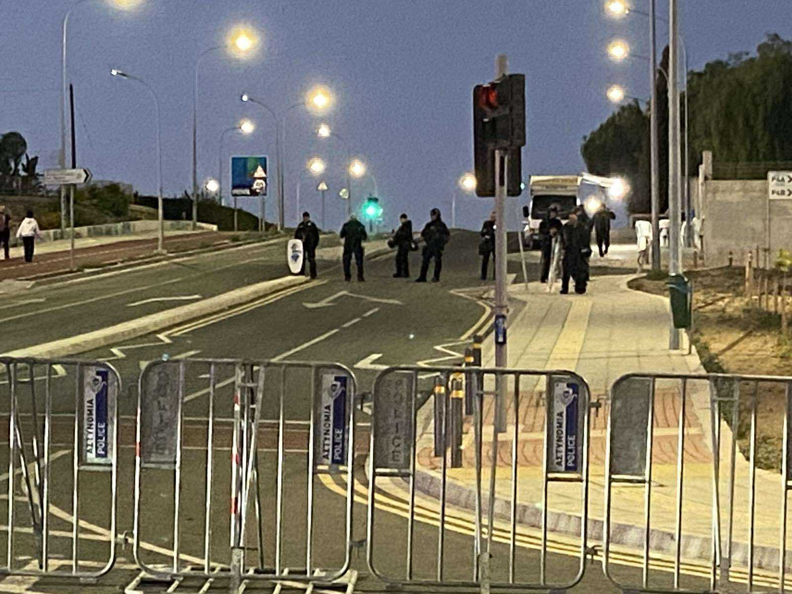 Στο κελί ο άνδρας που έριξε ναυτική φωτοβολίδα σε αστυνομικούς πριν το ΑΕΛ-Απόλλων