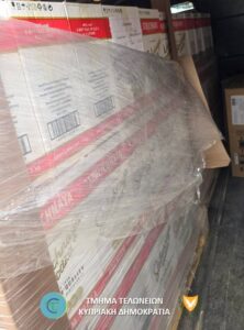 Χιλιάδες μπουκάλια βότκας-μαϊμού σε αποθήκη στη Λευκωσία