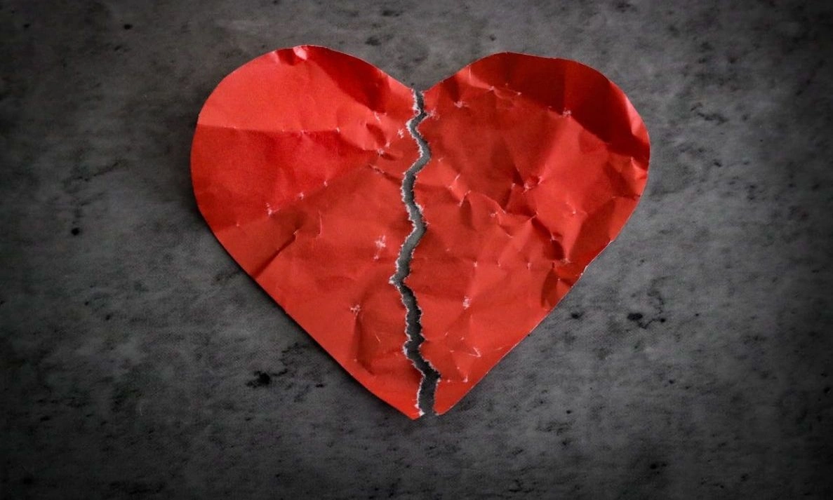 Απρόσμενος χωρισμός στη Showbiz: Τέλος στη σχέση τους μετά από 9 χρόνια έρωτα και ένα παιδί- Tι συνέβη