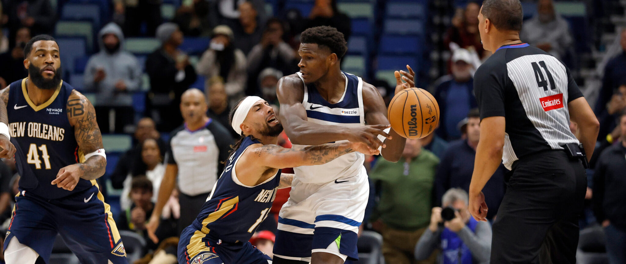 Μάξι, Μπαρνς και Έντουαρντς έκλεψαν την παράσταση τα ξημερώματα στο NBA (ΒΙΝΤΕΟ)