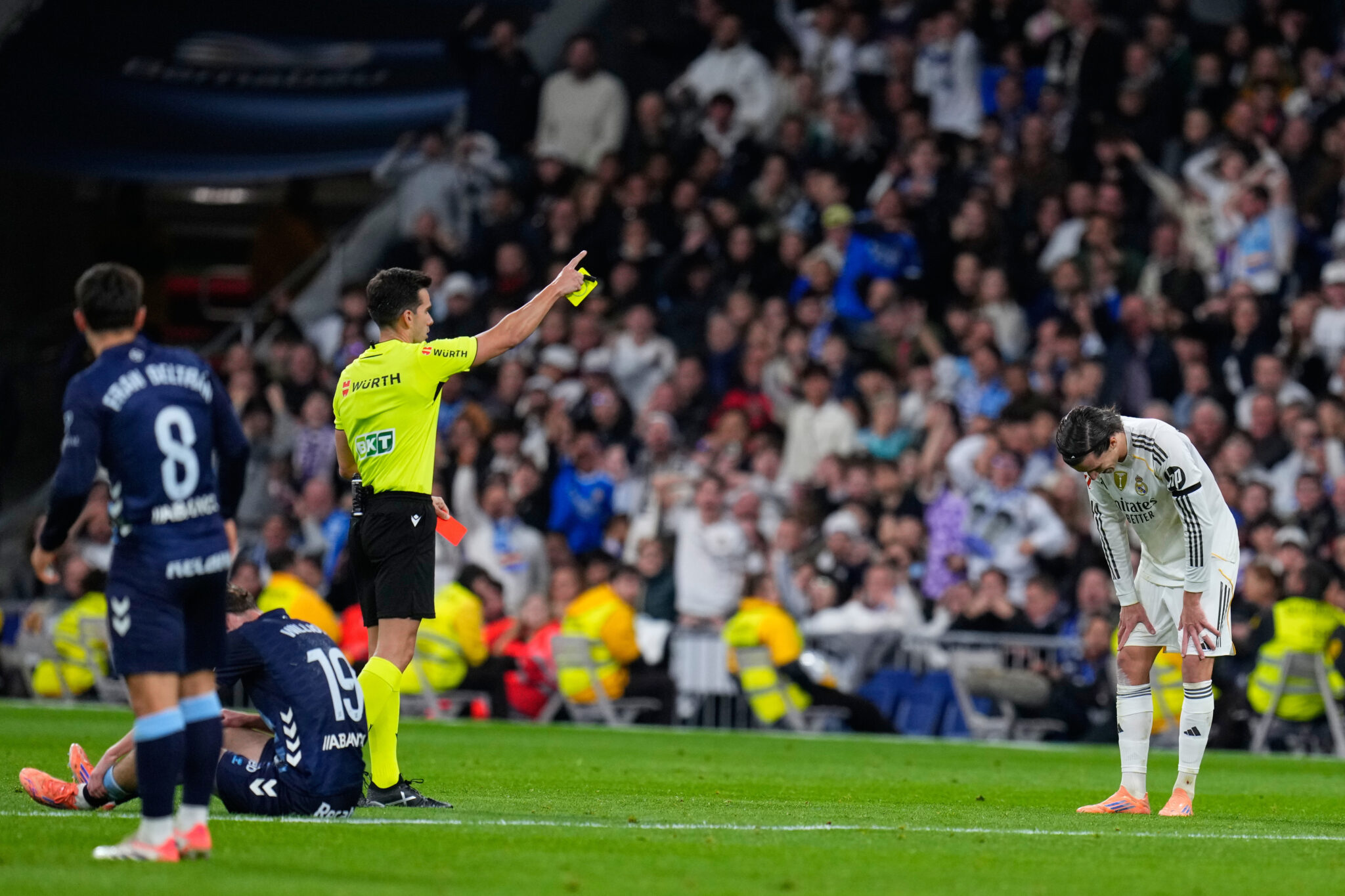 «Είσαι άθλιος»: Η αποβολή του Καρέρας στο 90’ και άλλων δύο παικτών της Ρεάλ στο φινάλε του αγώνα με τη Θέλτα