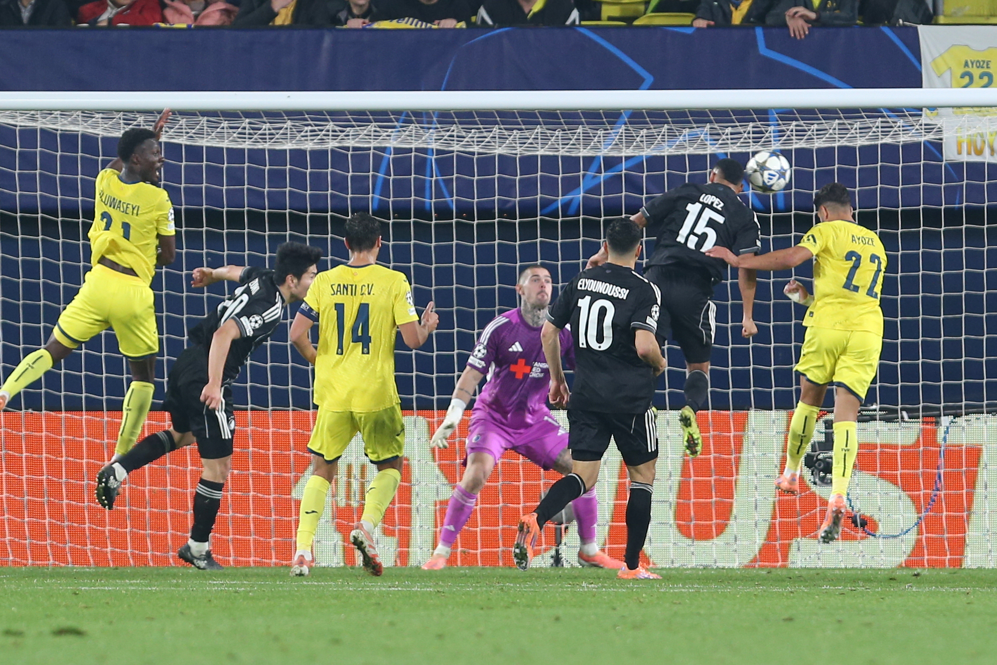 Φρέναρε την Καραμπάγχ ο Άγιαξ και έκανε σεφτέ, απίθανο διπλό της Κοπεγχάγης