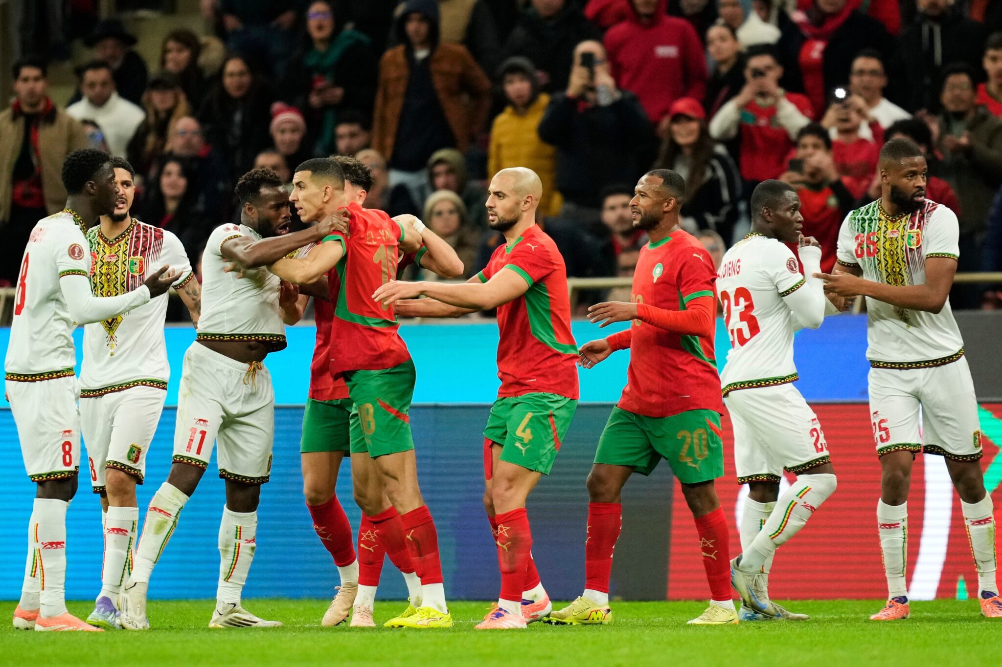 «Σκόνταψε» στο Μάλι αλλά κρατάει την τύχη στα χέρια του το Μαρόκο