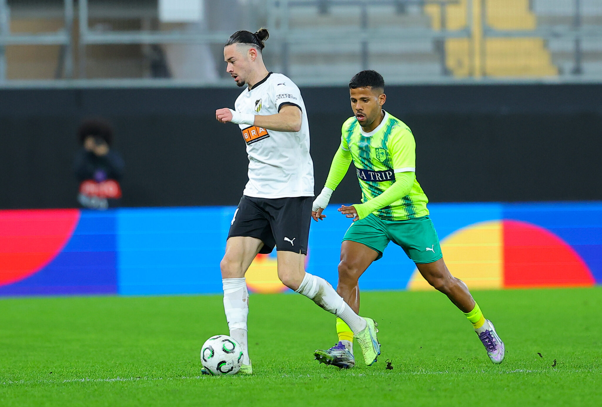 Έχασε το τρίποντο μέσα από τα… χέρια της, αλλά ακόμα ελπίζει η ΑΕΚ (ΒΙΝΤΕΟ)