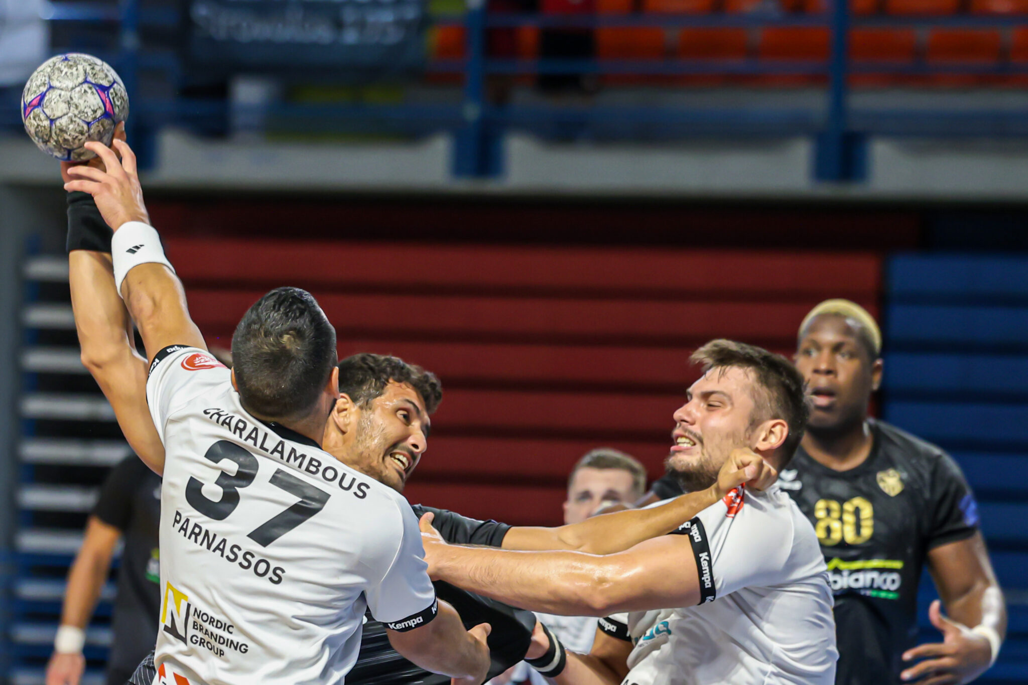 Με σούπερ ντέρμπι κλείνει η χρονιά στο πρωτάθλημα ΟΠΑΠ Ανδρών στο Χάντμπολ