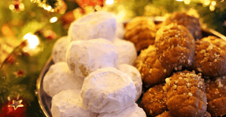 Μελομακάρονα vs κουραμπιέδες: Πόσες θερμίδες έχει κάθε κομμάτι και τι να επιλέξεις