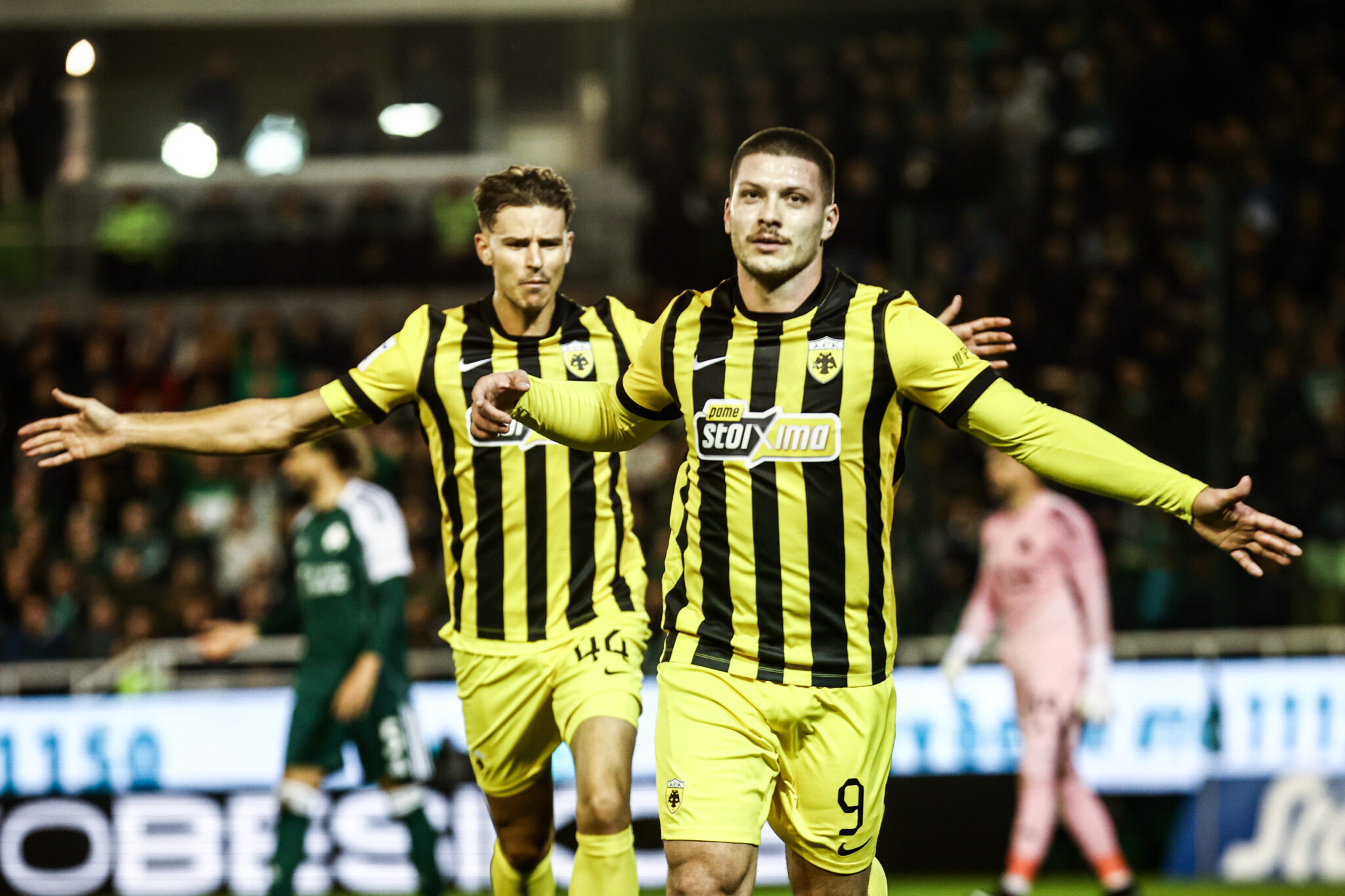 Δεύτερη καλύτερη βραδιά καριέρας για Γιόβιτς το χατ-τρικ στη Λεωφόρο