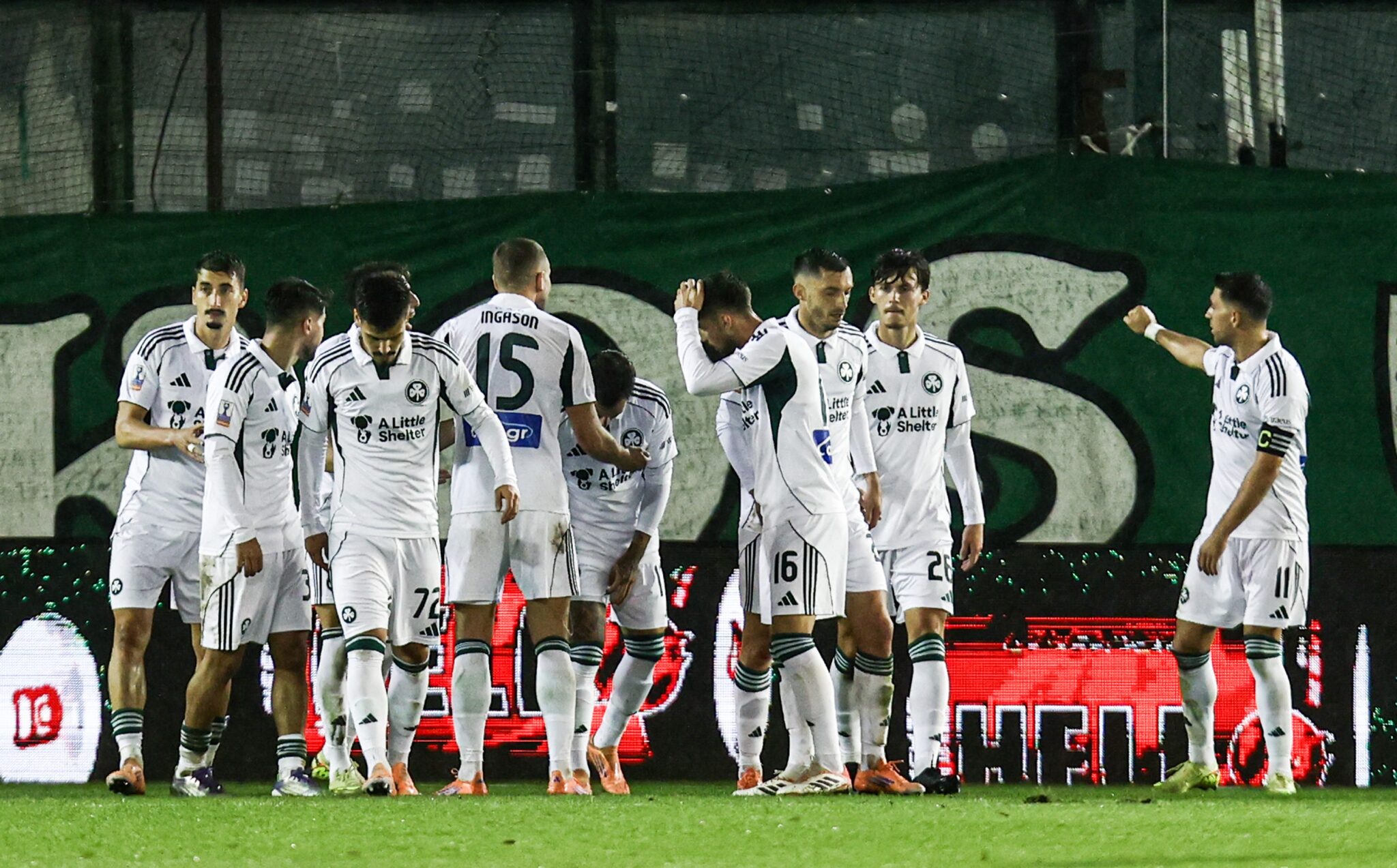 «Λύγισε» την Κηφισιά με πέναλτι του Μπακασέτα και… βλέπει τετράδα ο Παναθηναϊκός