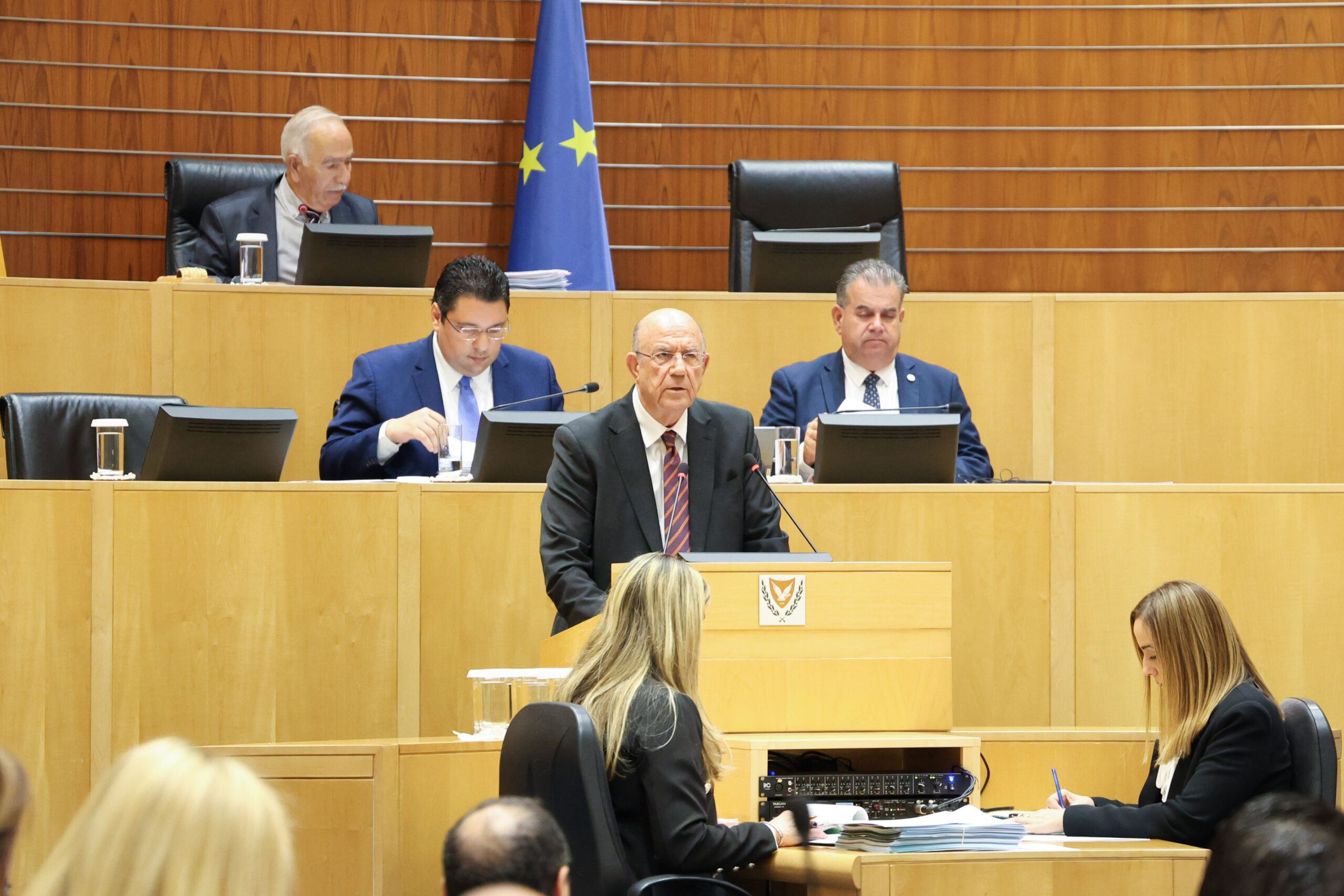 Ο Προϋπολογισμός του 2026 «ανταποκρίνεται στις νέες προκλήσεις και ενισχύει την ανάπτυξη»