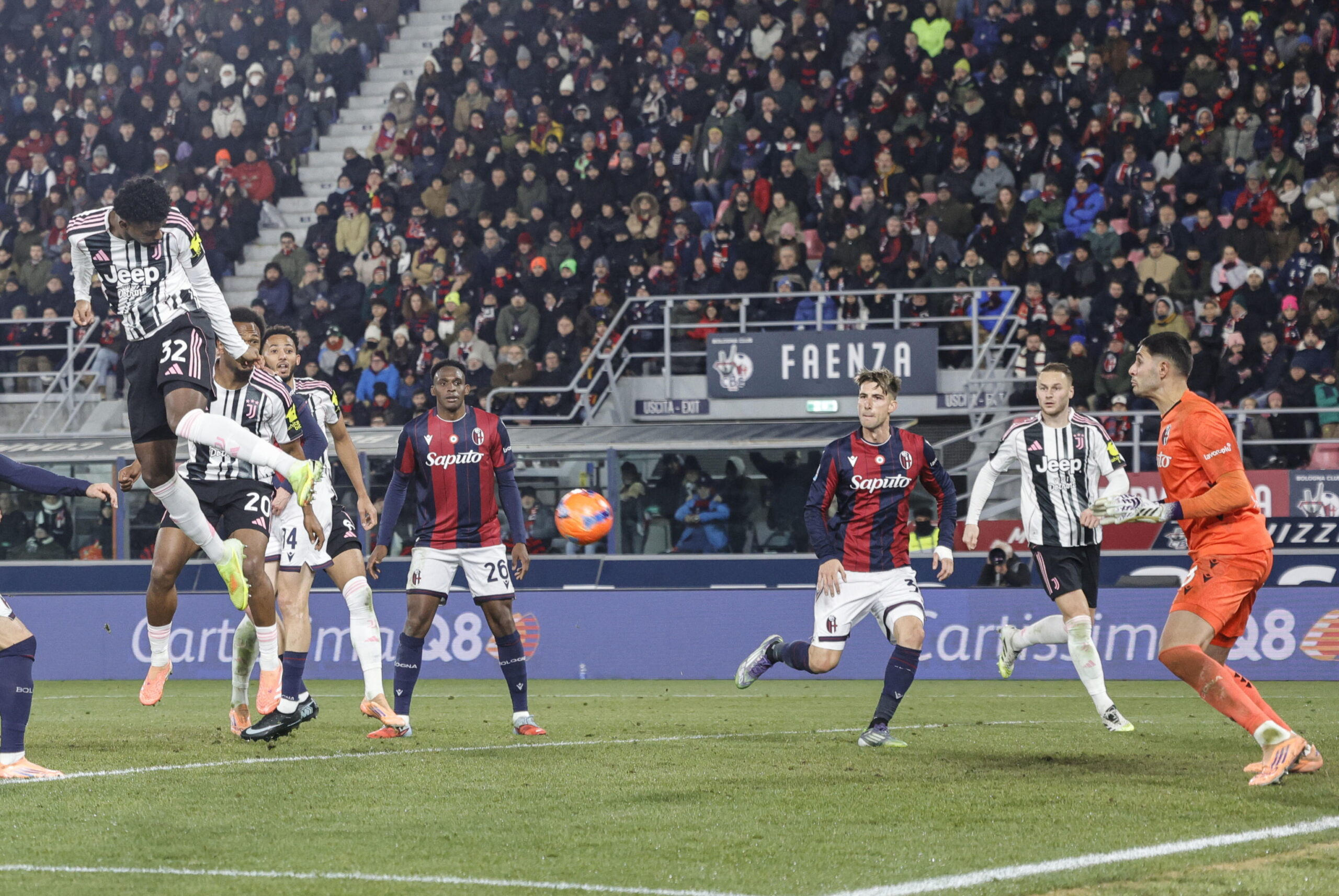 Νίκησε την Μπολόνια και την προσπέρασε στην 5άδα η Γιουβέντους