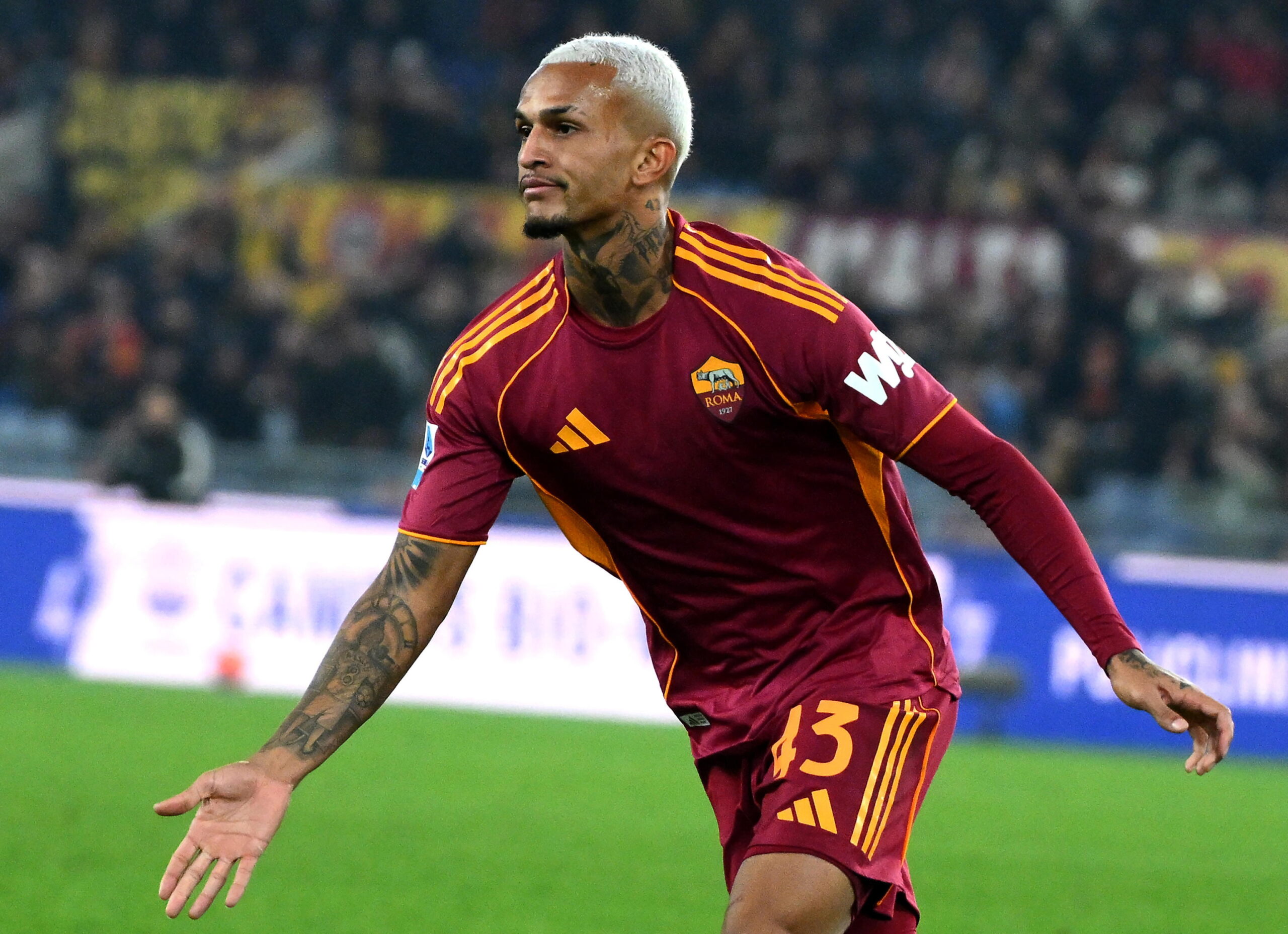 Με ήρωα τον Γουέσλεϊ η Ρόμα λύγισε την Κόμο και σκαρφαλώνει στη βαθμολογία