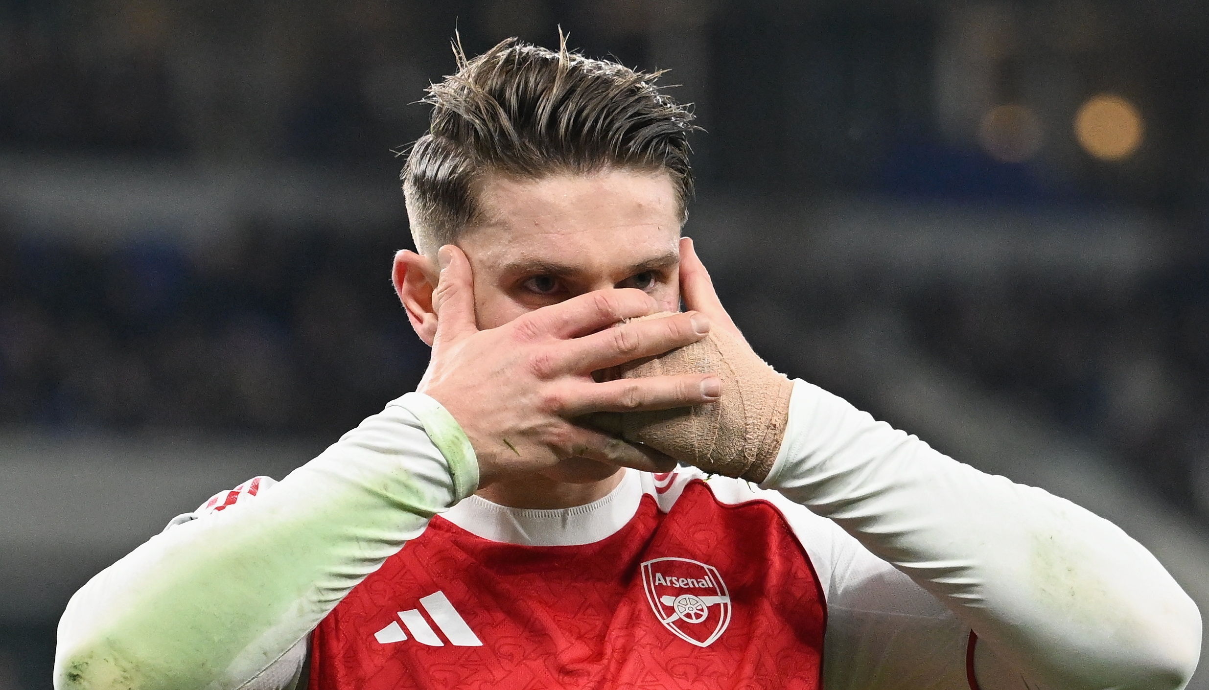 Ο Γκιόκερες κράτησε την Άρσεναλ πρώτη – Φοβερό ξέσπασμα από Λιντς