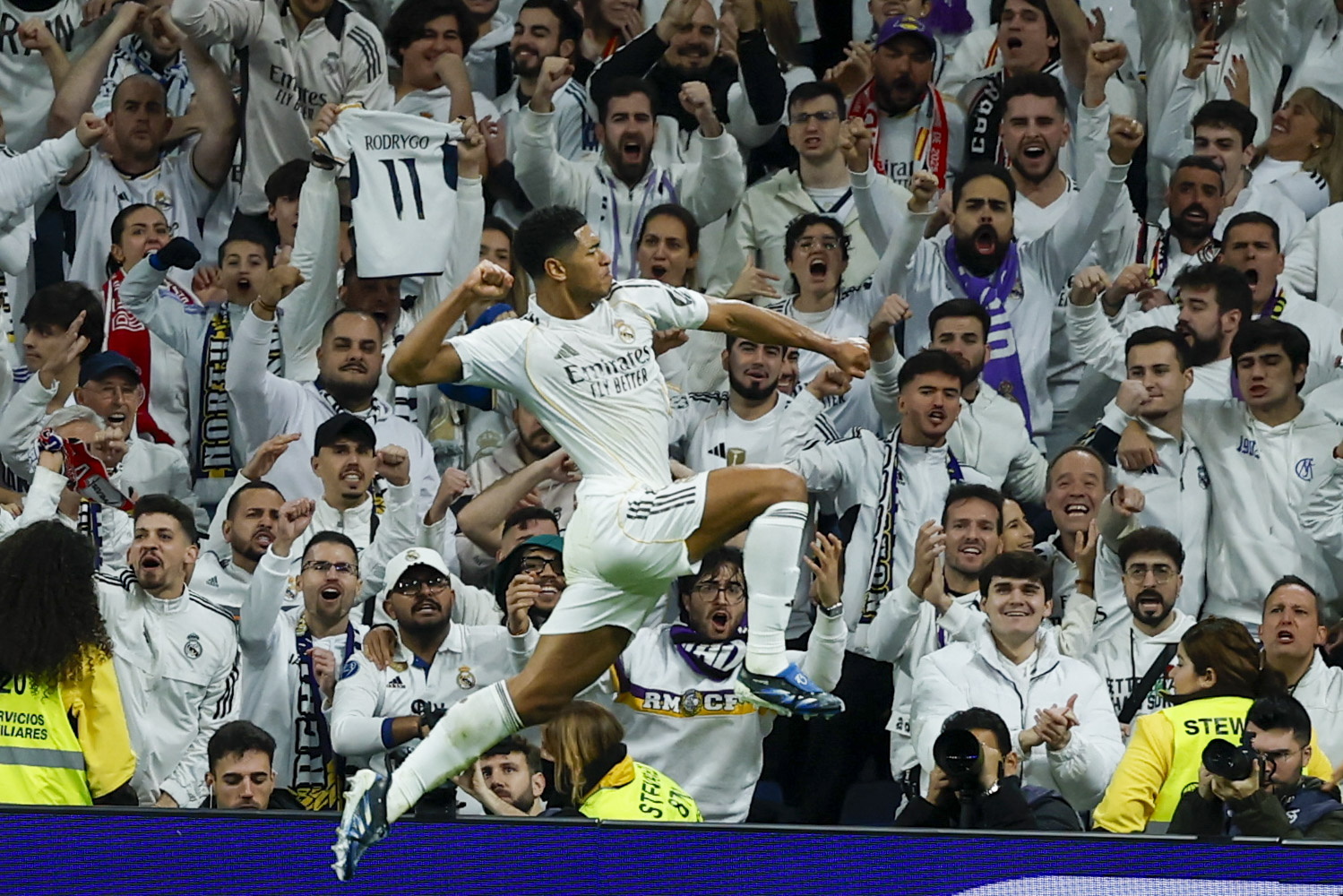 Καθάρισε τη Σεβίλλη με Μπέλιγχαμ-Εμπαπέ και πλησίασε την Μπαρσελόνα η Ρεάλ