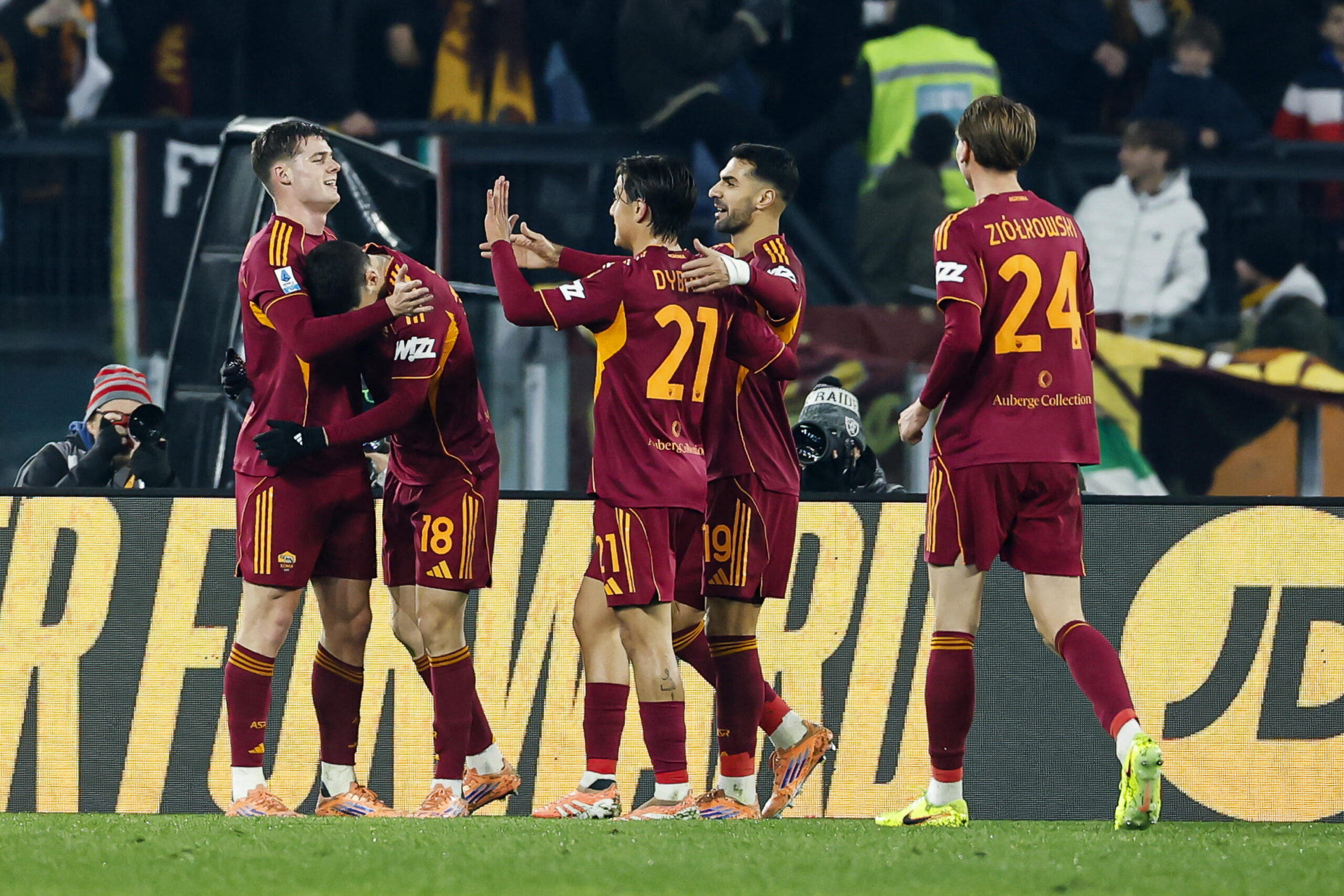 Κυρίαρχη Ρόμα, πλήγωσε τον Ντε Ρόσι και πλησίασε την κορυφή