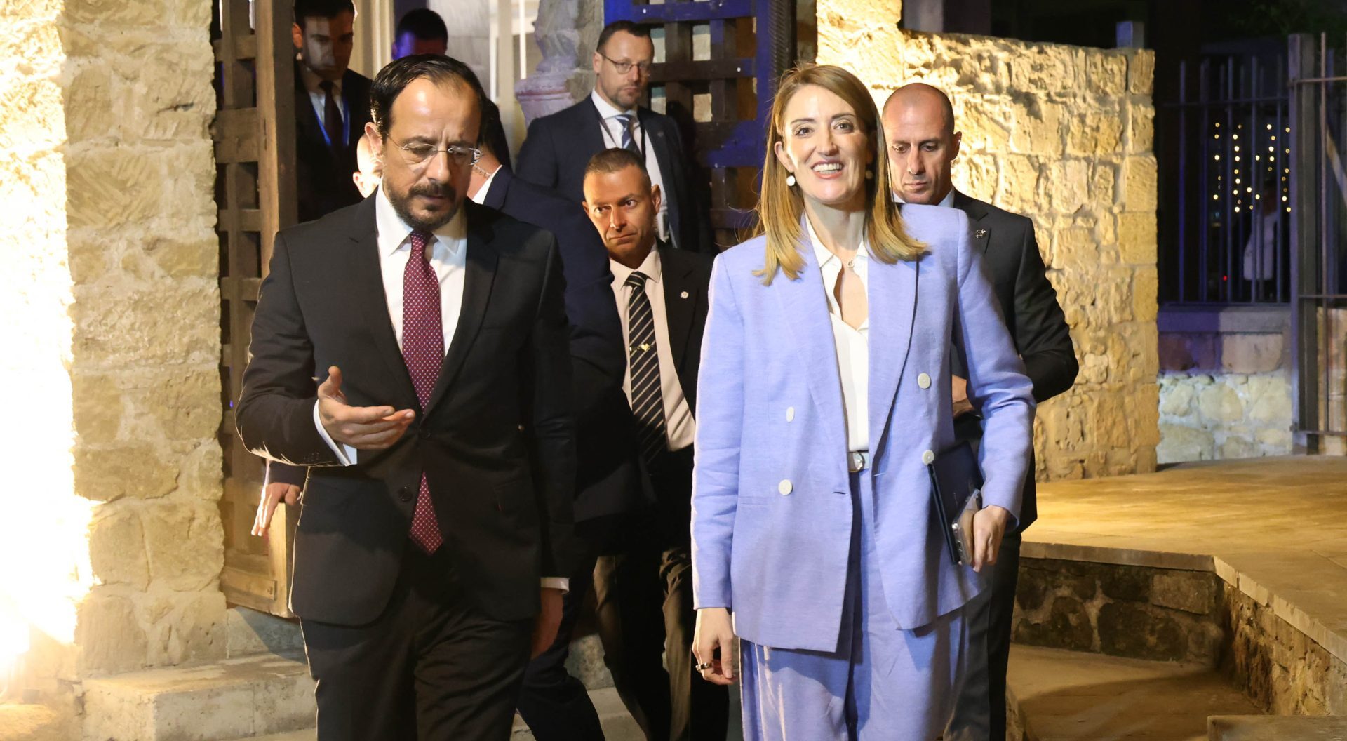 ΠτΔ: H ΕΕ πρέπει να επουλώσει το τραύμα της κατοχής