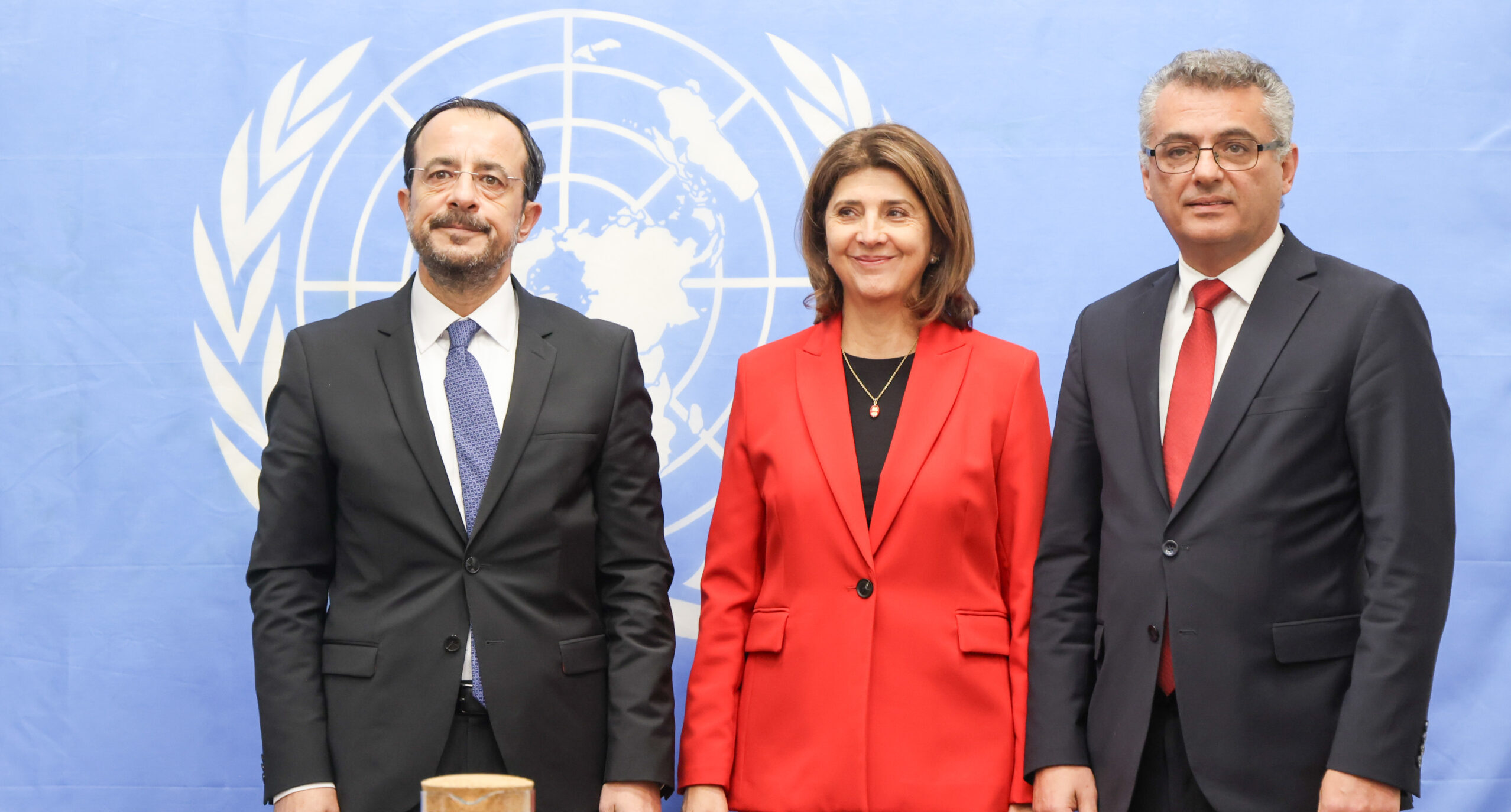 Λύση στο πλαίσιο των ψηφισμάτων των ΗΕ και ΜΟΕ: Όσα συμφωνήθηκαν στην κοινή συνάντηση των ηγετών