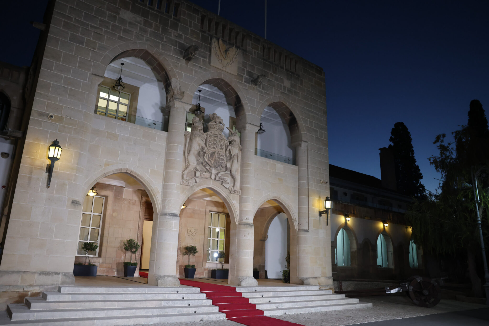 Αναθεωρεί η ΕΔΕΚ μετά τον ανασχηματισμό και ζητά να δει Χριστοδουλίδη