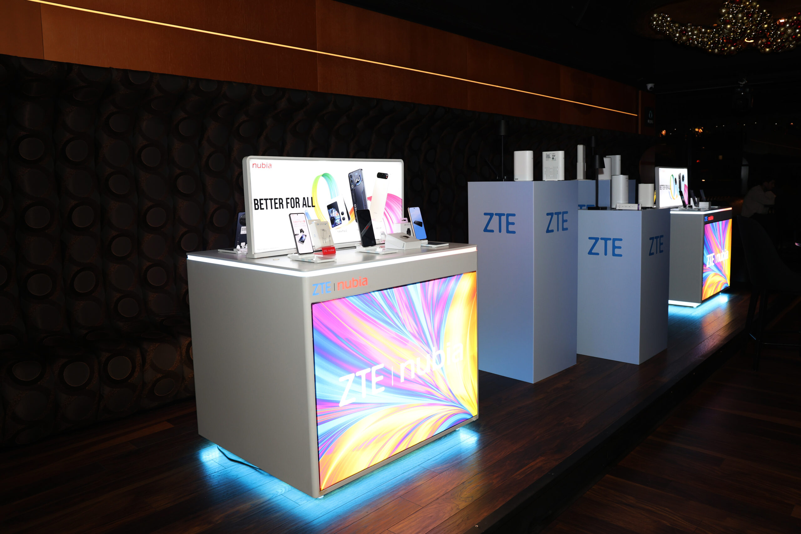 &Eta; ZTE &kappa;&alpha;&iota; &eta; MT Technoline &alpha;&nu;&alpha;&kappa;&omicron;&iota;&nu;ώ&nu;&omicron;&upsilon;&nu; &sigma;&tau;&rho;&alpha;&tau;&eta;&gamma;&iota;&kappa;ή &sigma;&upsilon;&nu;&epsilon;&rho;&gamma;&alpha;&sigma;ί&alpha; &kappa;&alpha;&iota; &pi;&alpha;&rho;&omicron;&upsilon;&sigma;&iota;ά&zeta;&omicron;&upsilon;&nu; &tau;&omicron; &nu;έ&omicron; ZTE Nubia Air &sigma;&tau;&eta;&nu; &kappa;&upsilon;&pi;&rho;&iota;&alpha;&kappa;ή &alpha;&gamma;&omicron;&rho;ά