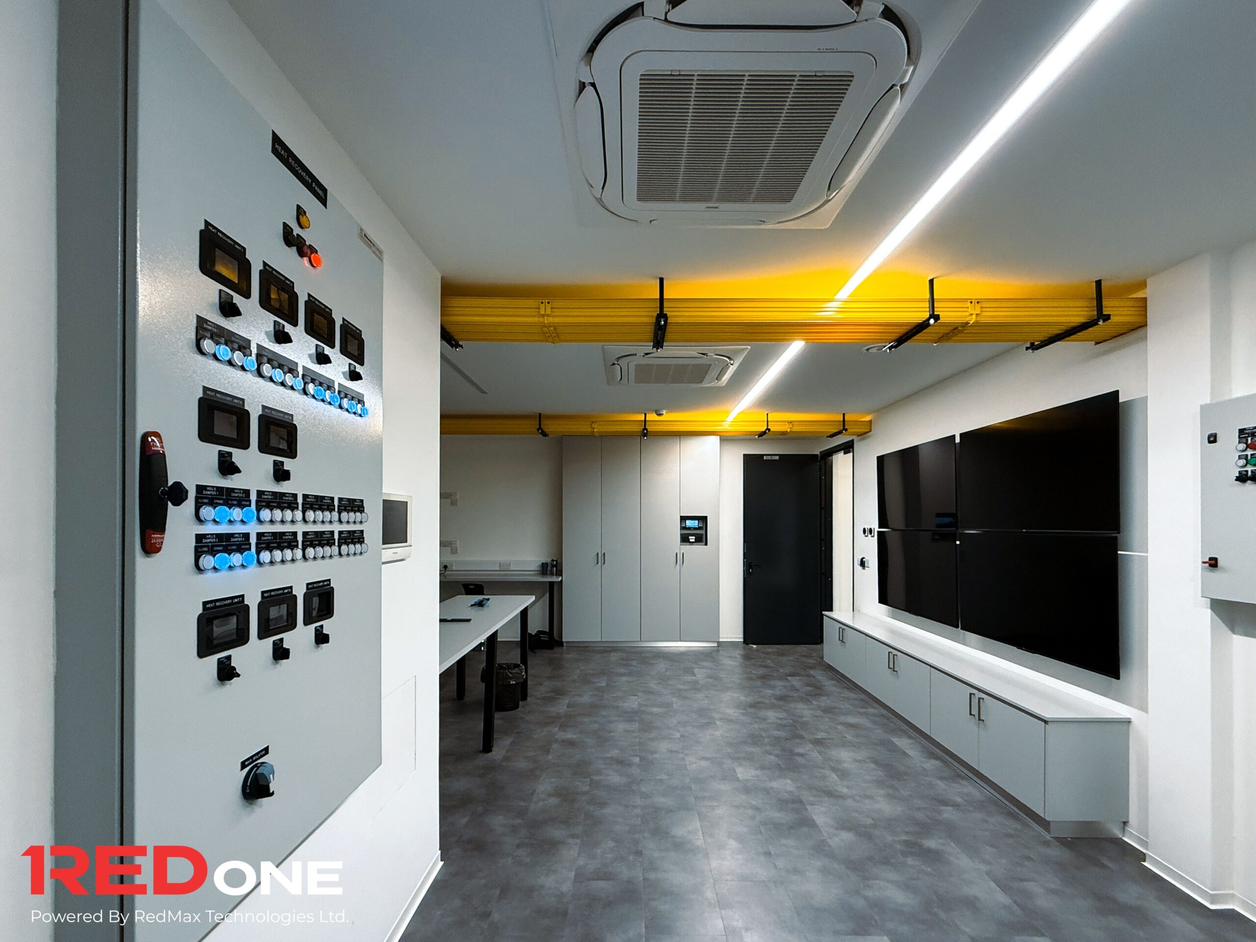 RedOne Data Center &ndash; &Mu;&iota;&alpha; &nu;έ&alpha; &epsilon;&pi;&omicron;&chi;ή &psi;&eta;&phi;&iota;&alpha;&kappa;ή&sigmaf; &upsilon;&pi;&omicron;&delta;&omicron;&mu;ή&sigmaf; &sigma;&tau;&eta;&nu; &Kappa;ύ&pi;&rho;&omicron;