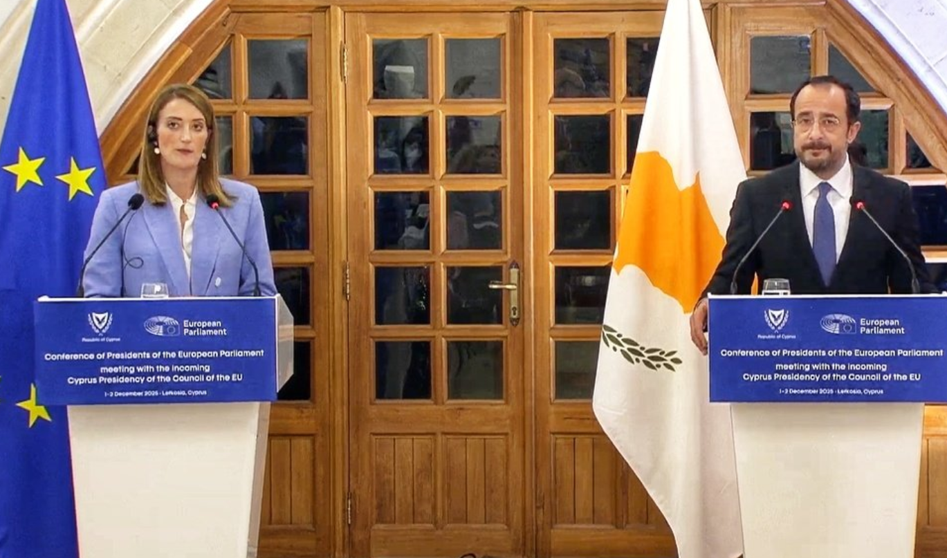 «Στιγμή εθνικής υπερηφάνειας η ανάληψη της Προεδρίας»: Oι δηλώσεις ΠτΔ - Μέτσολα (LIVE ΒΙΝΤΕΟ)