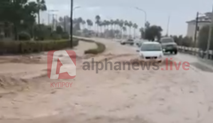 Χαλασμός Κυρίου: Επικίνδυνοι δρόμοι λόγω σφοδρών βροχοπτώσεων, «τρέχουν» οι Αρχές (BINTEO)