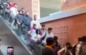 Κυλιόμενη σκάλα άρχισε να τρέχει με χίλια προκαλώντας πανικό σε φοιτητές που κατέβαιναν