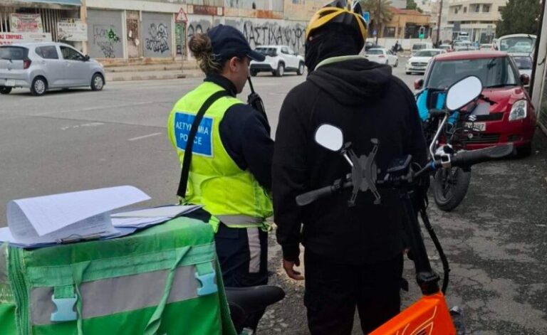 Σαρωτικοί έλεγχοι για ηλεκτρικά ποδήλατα, δεκάδες κατασχέσεις