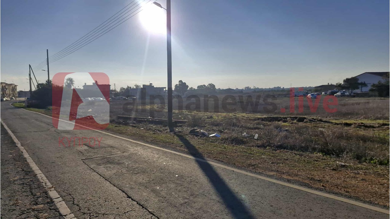 ΦΩΤΟ: Έδω έγινε το τροχαίο με τους ανηλικους, το όχημα απέκοψε πάσσαλο της ΑΗΚ